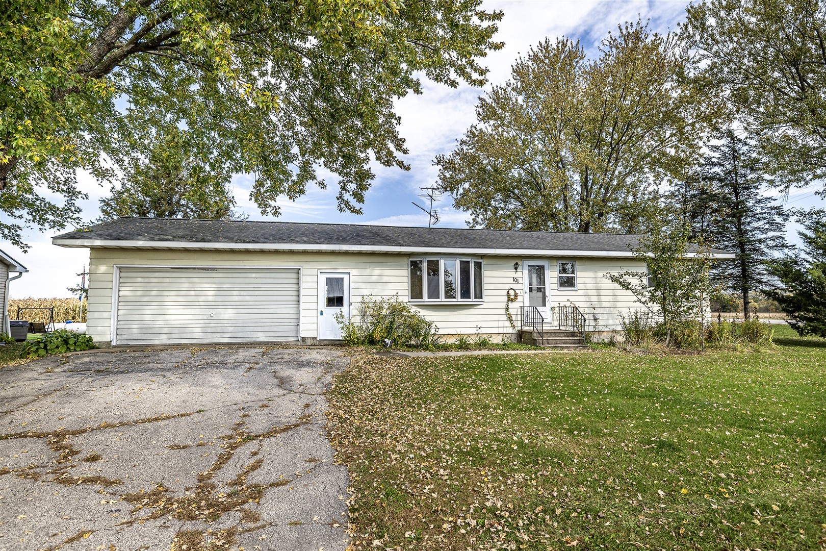 Hart St, Melrose, WI 54642
