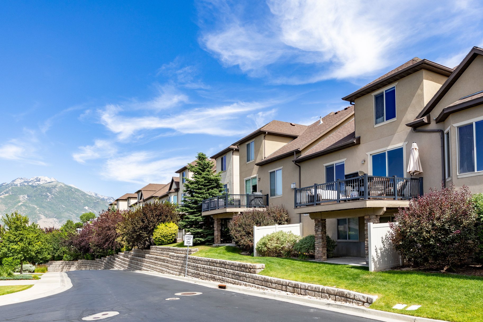  Wasatch Front Views, Walkout Basement & Low-Maintenance Luxury - 物件實景
