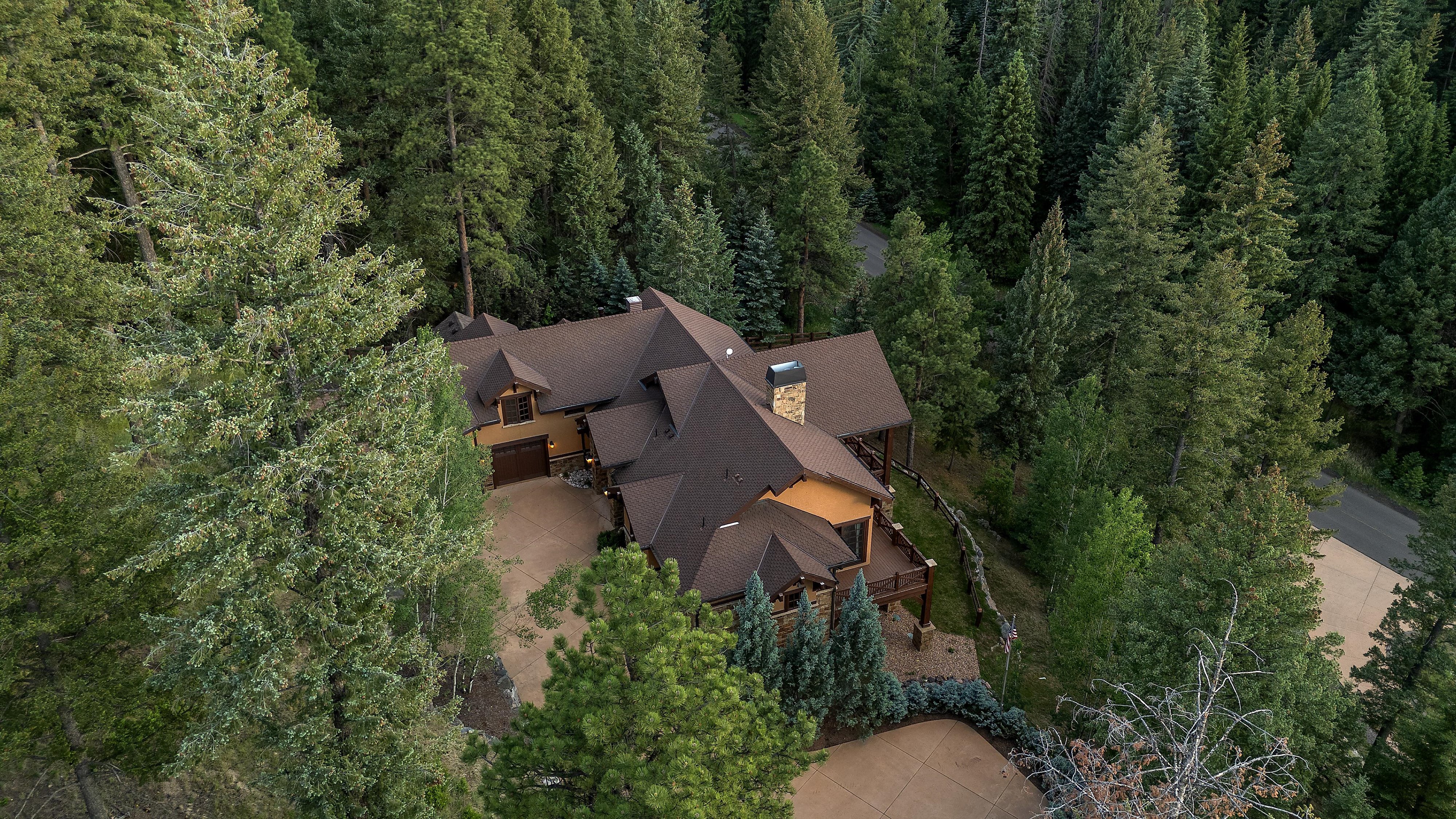  Impressive Mountain Retreat Nestled in the Exclusive Enclave of West Ranch - 物件實景