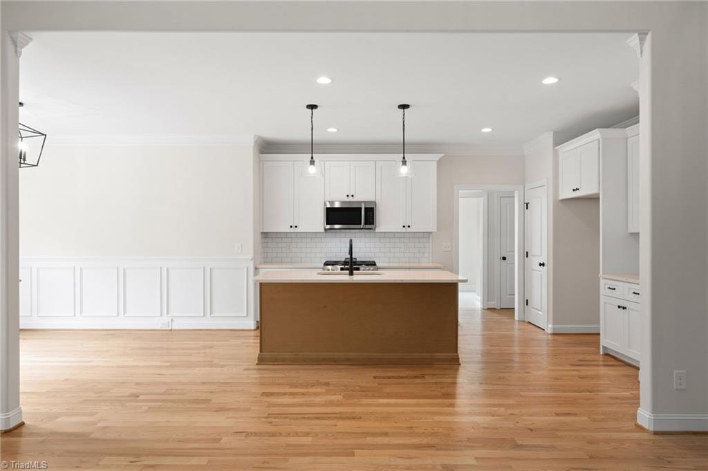 Lexington, North Carolina, 27295, United States, 3 Bedrooms Bedrooms, ,3 BathroomsBathrooms,Residential,For Sale,1840545