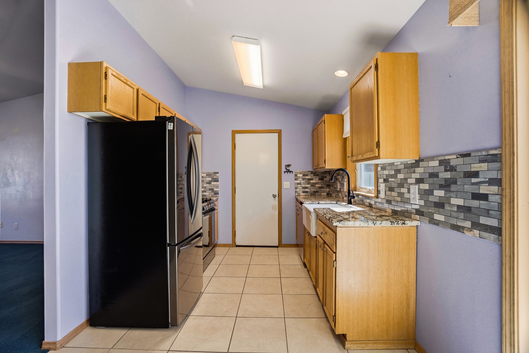  Single-Level Living with Key Updates - 物件實景