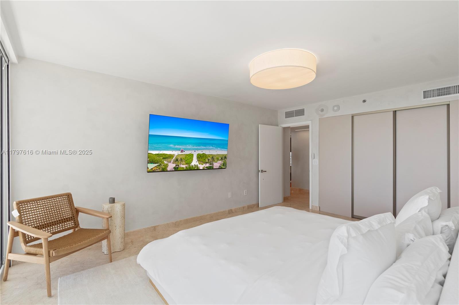 Sunny Isles Beach, Florida, 33160, United States, 3 Bedrooms Bedrooms, ,5 BathroomsBathrooms,Residential,For Sale,1796970