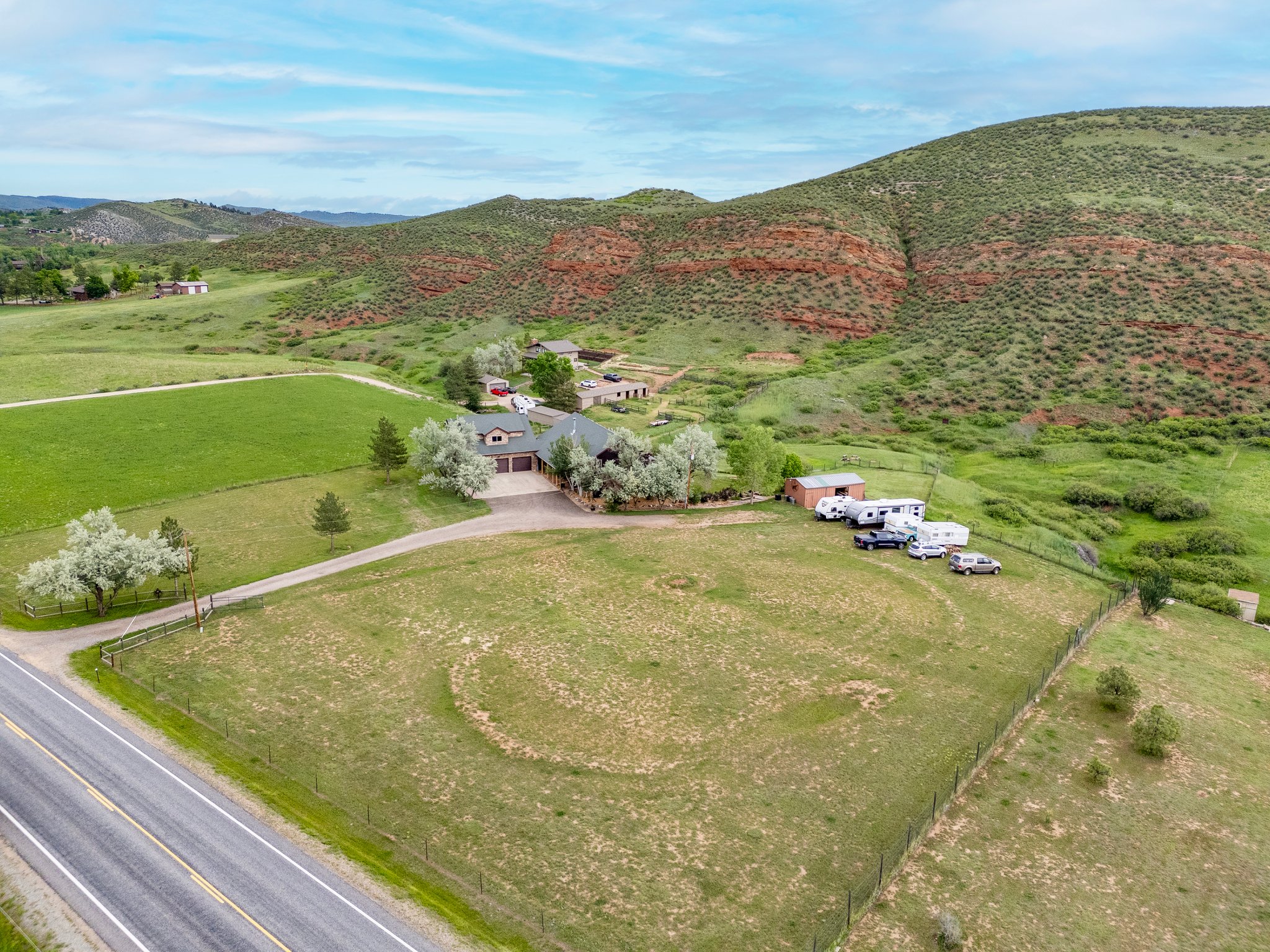  Private Colorado Retreat, Perfectly Positioned Among the Breathtaking Red Bluffs - 物件實景