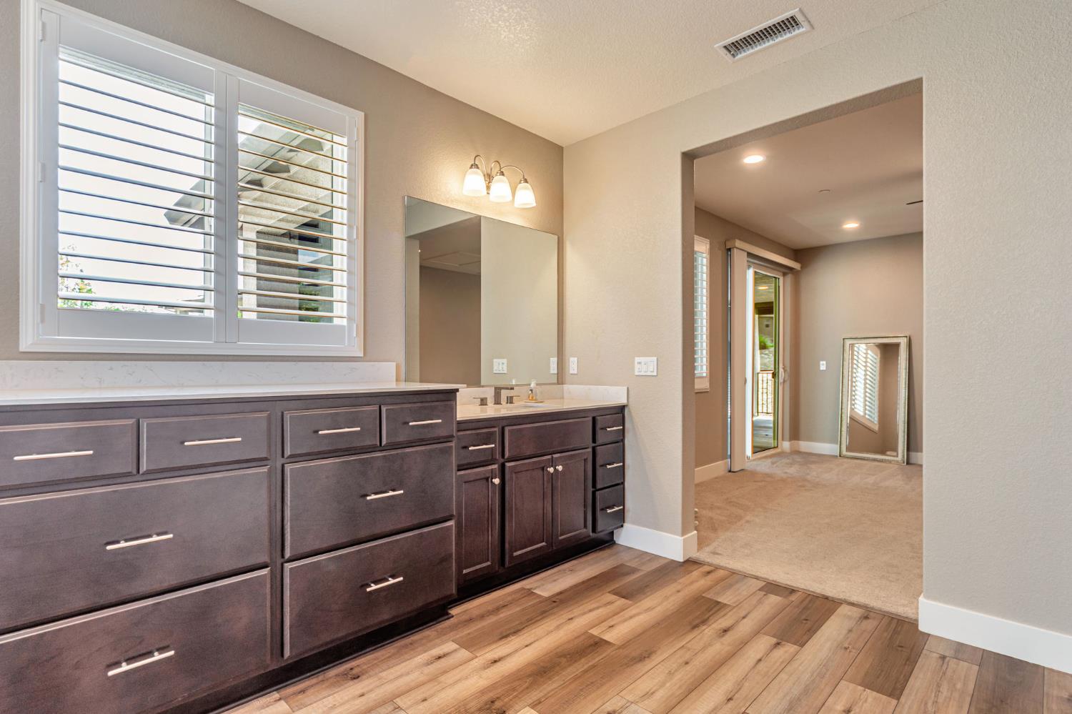 Colfax, California, 95713, United States, 3 Bedrooms Bedrooms, ,3 BathroomsBathrooms,Residential,For Sale,1883373