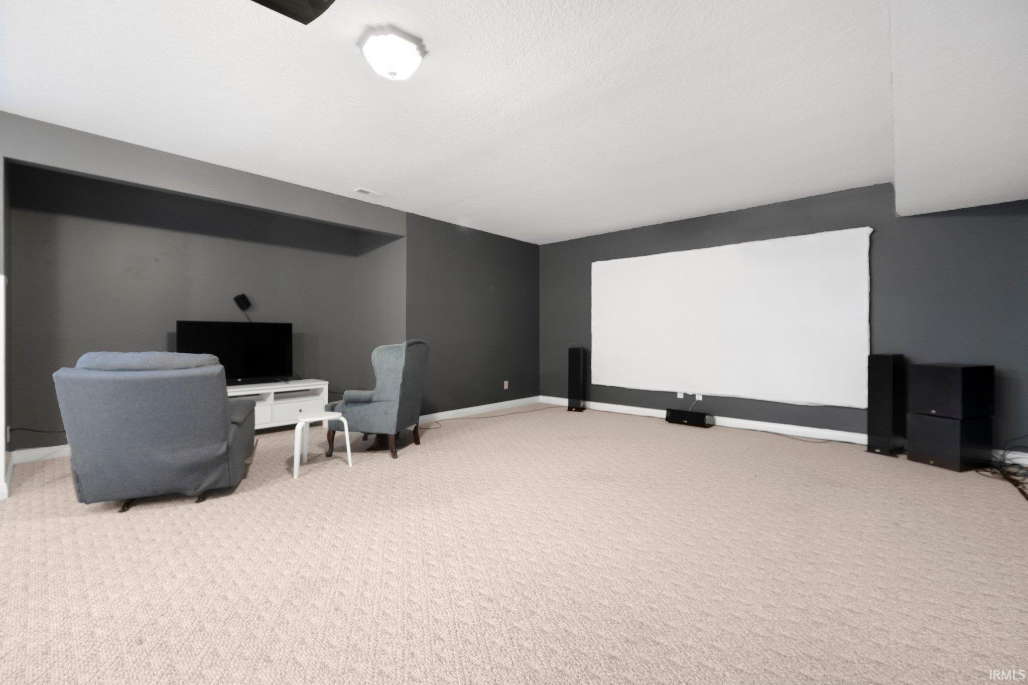 Leo, Indiana, 46765-9347, United States, 4 Bedrooms Bedrooms, ,5 BathroomsBathrooms,Residential,For Sale,1975042