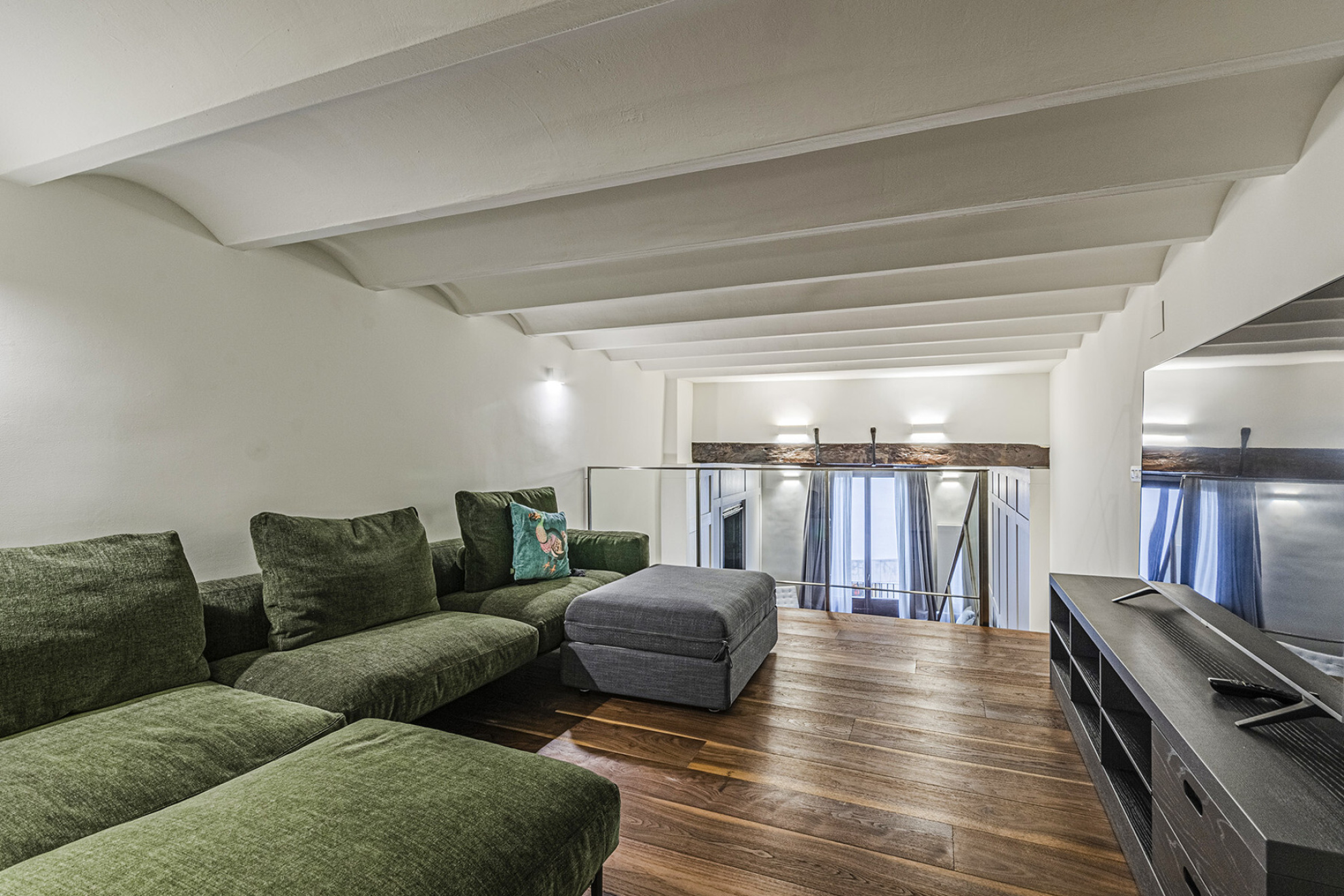  Authentic and medieval apartment with high ceilings in central El Born - 物件實景
