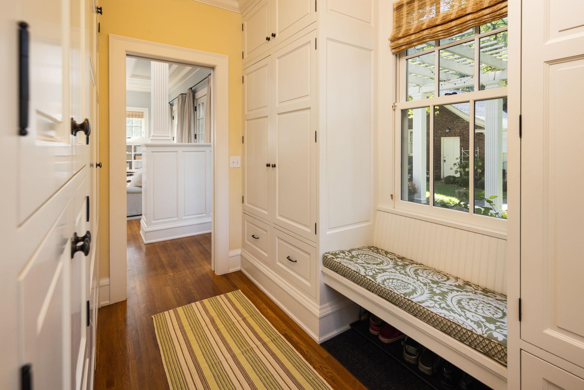 Minneapolis, Minnesota, 55405, United States, 5 Bedrooms Bedrooms, ,3 BathroomsBathrooms,Residential,For Sale,2000918