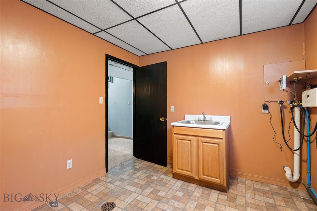 Anaconda, Montana, 59711, United States, 3 Bedrooms Bedrooms, ,3 BathroomsBathrooms,Residential,For Sale,1923653