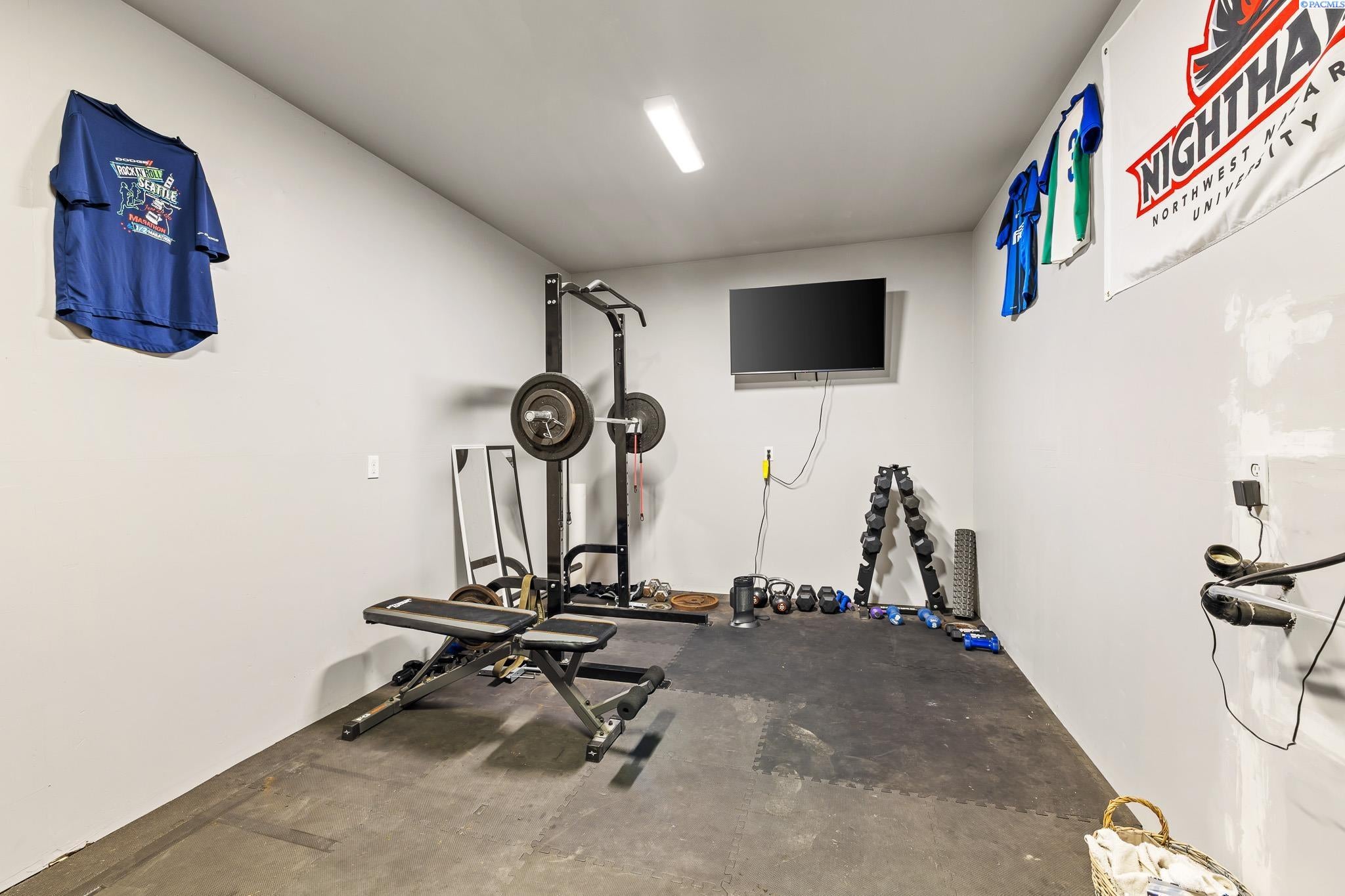 Kennewick, Washington, 99338, United States, 4 Bedrooms Bedrooms, ,3 BathroomsBathrooms,Residential,For Sale,1982934