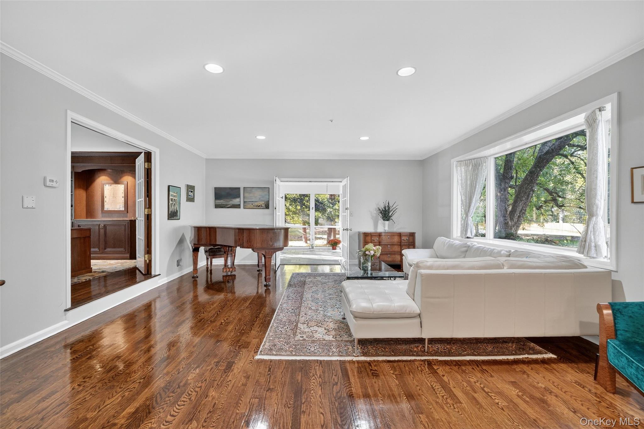 Montebello, New York, 10901, United States, 5 Bedrooms Bedrooms, ,4 BathroomsBathrooms,Residential,For Sale,1987706