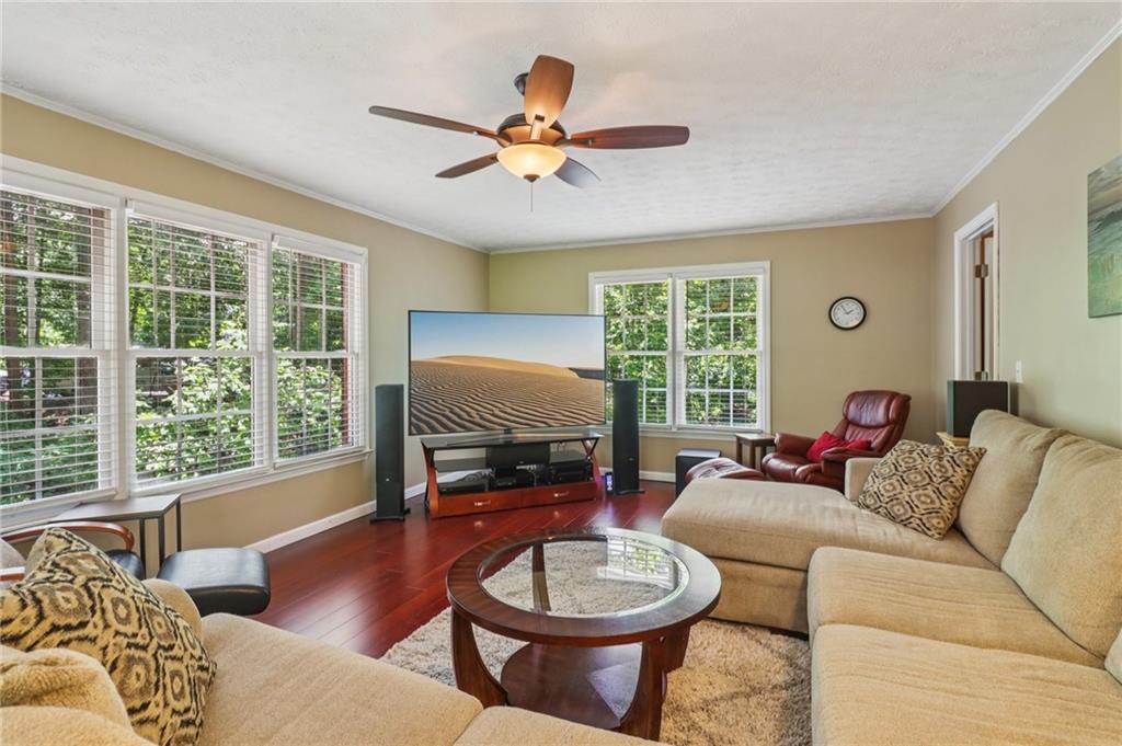 Flowery Branch, Georgia, 30542, United States, 4 Bedrooms Bedrooms, ,3 BathroomsBathrooms,Residential,For Sale,1923417