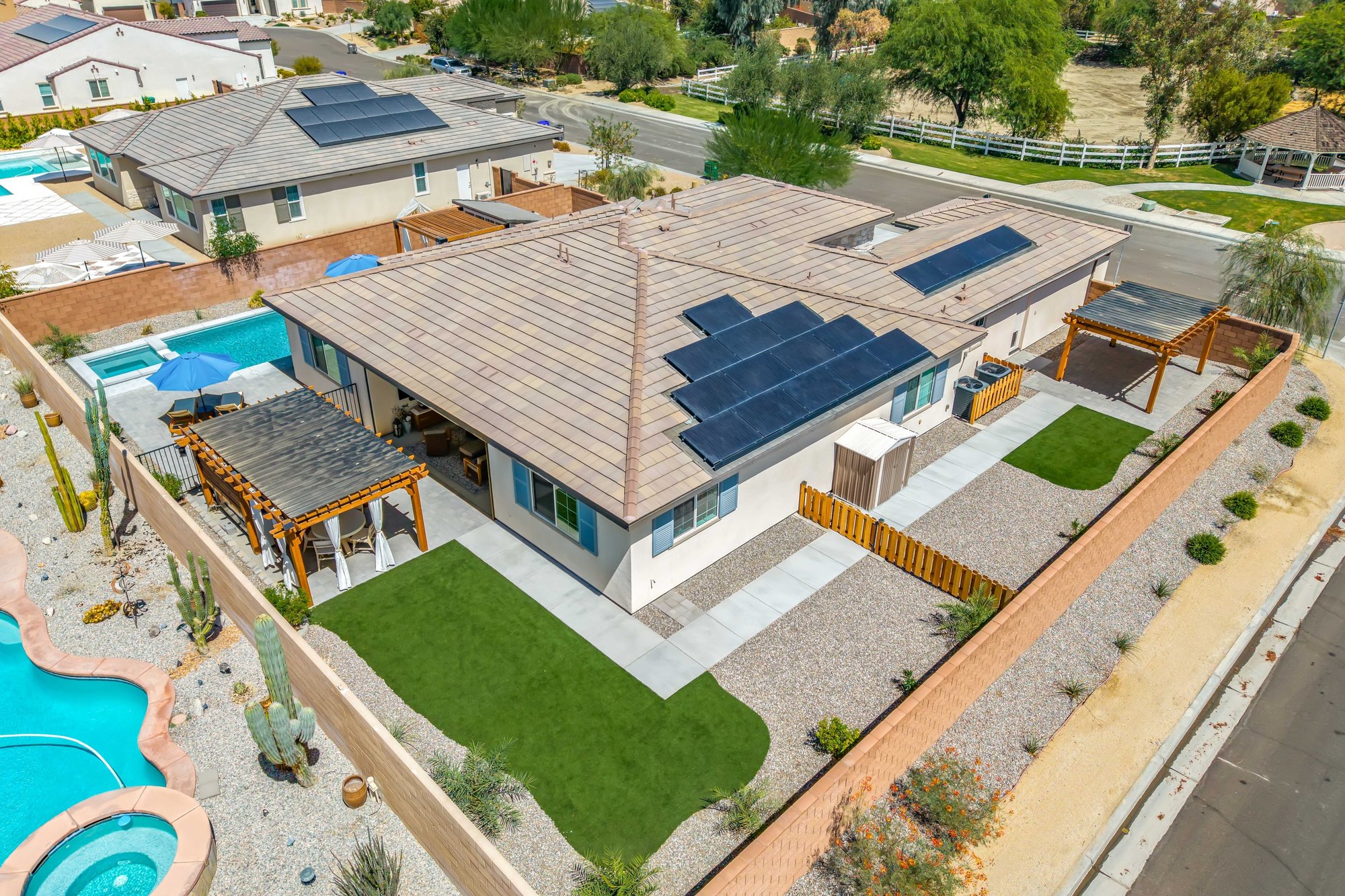  RARE LA QUINTA RETREAT DESIGNED FOR LUXURIOUS MULTIGENERATIONAL LIVING - 物件實景