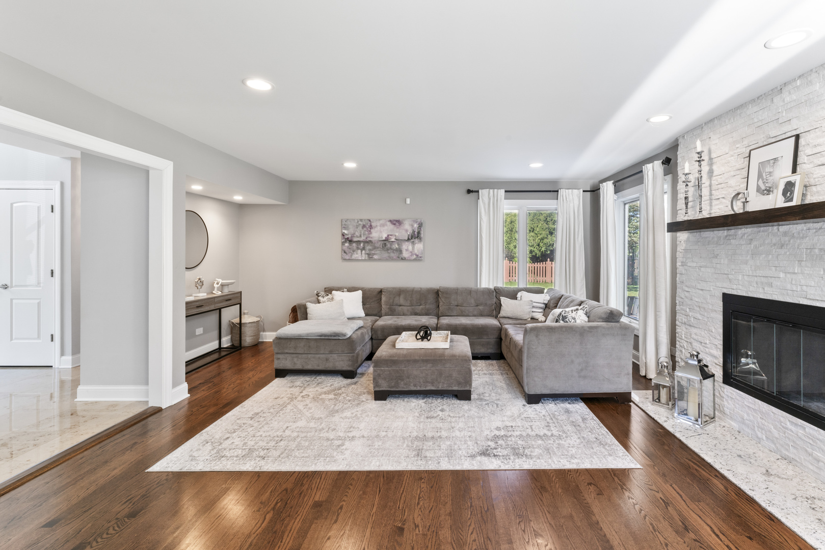 Palatine, Illinois, 60067, United States, 4 Bedrooms Bedrooms, ,4 BathroomsBathrooms,Residential,For Sale,1921870