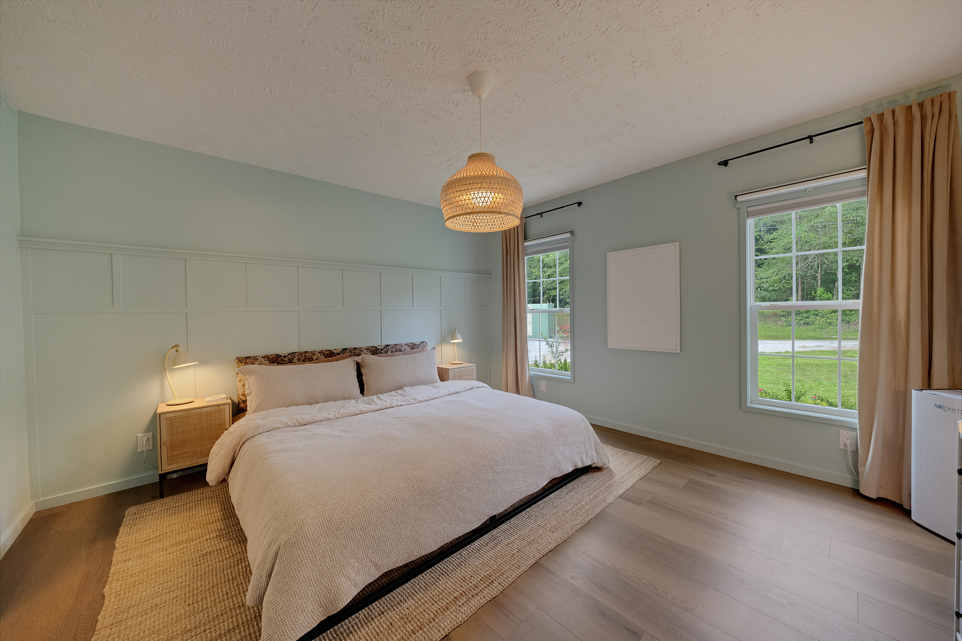  Completely Refreshed Home on Five Private Acres - 物件實景