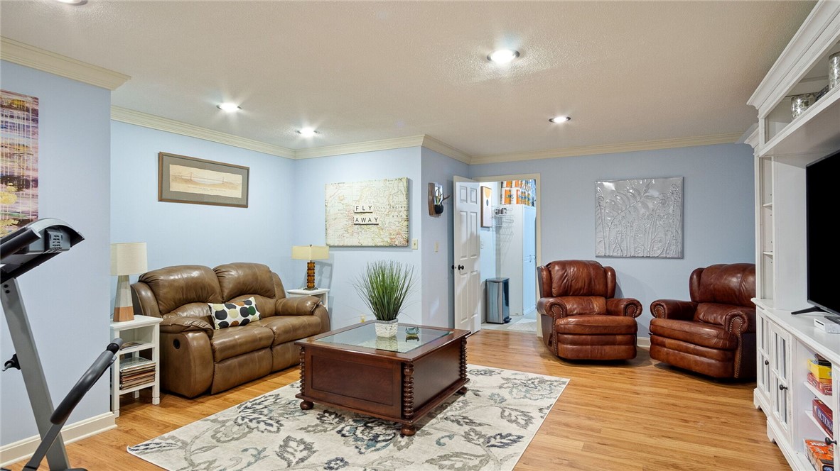 Bloomer, Wisconsin, 54724, United States, 4 Bedrooms Bedrooms, ,3 BathroomsBathrooms,Residential,For Sale,1983863