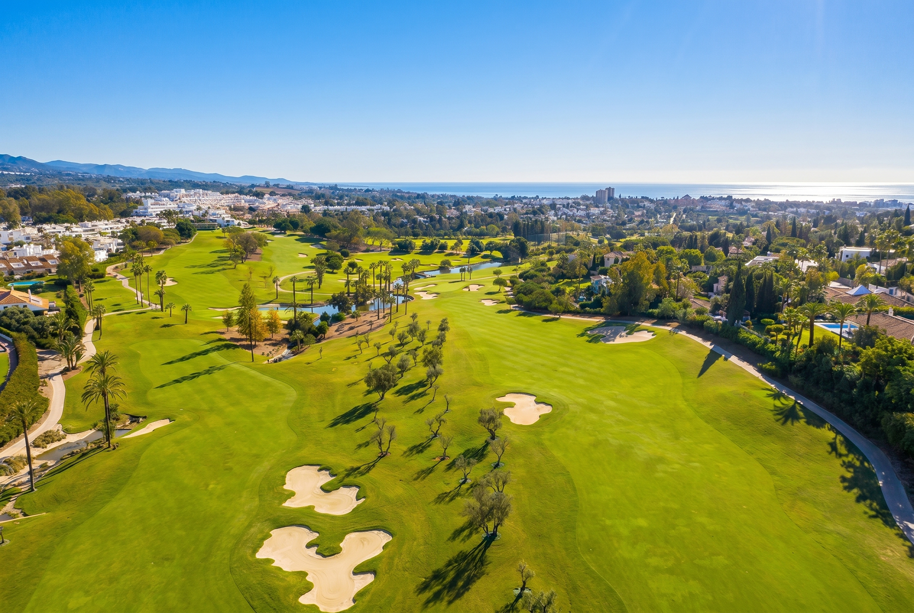  A true home in the Golf Valley with direct access to the Las Brisas golf course - 物件實景
