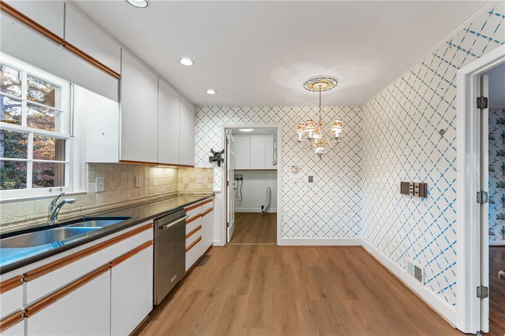 Atlanta, Georgia, 30338, United States, 4 Bedrooms Bedrooms, ,4 BathroomsBathrooms,Residential,For Sale,1991033