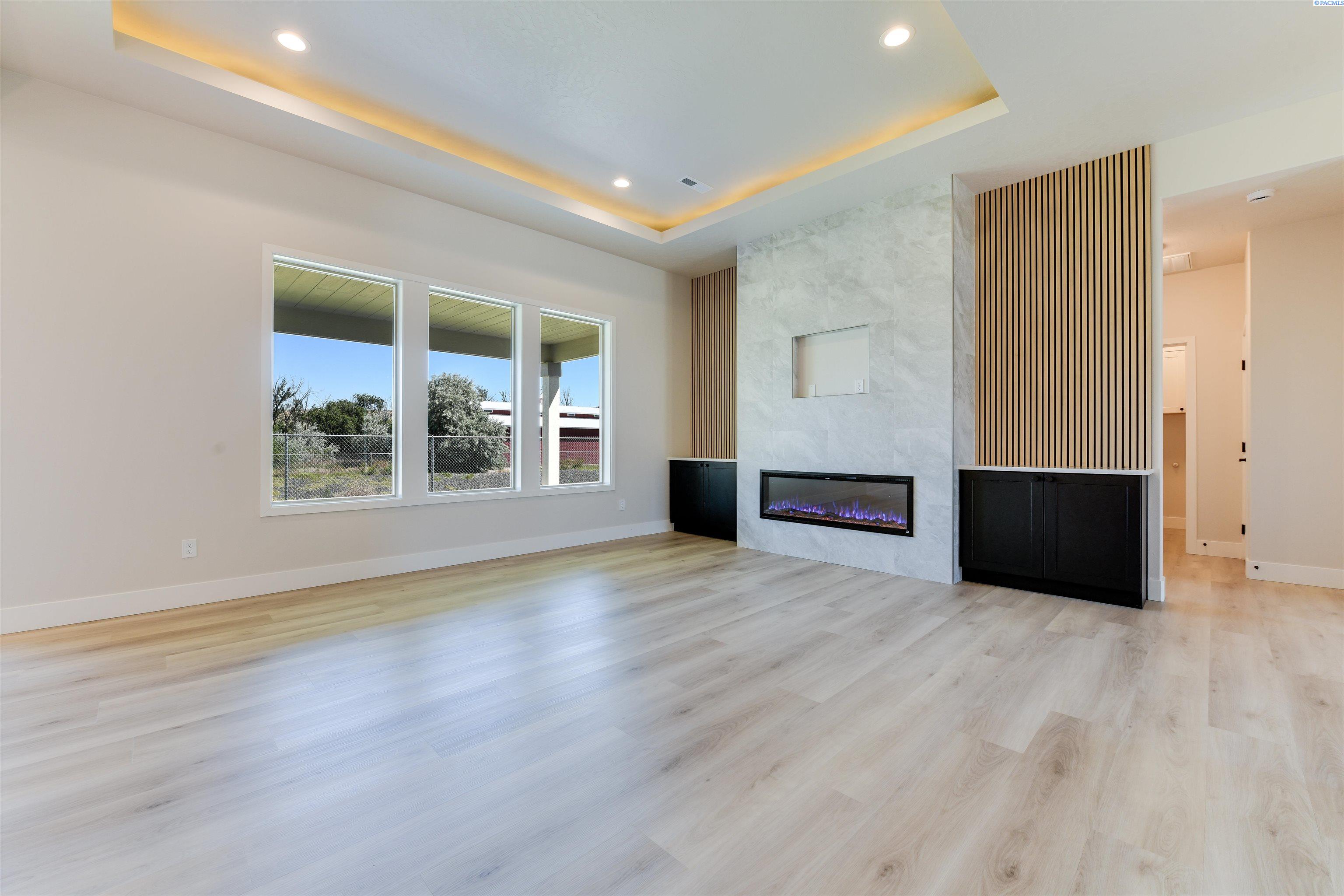 Richland, Washington, 99352, United States, 3 Bedrooms Bedrooms, ,2 BathroomsBathrooms,Residential,For Sale,1991133