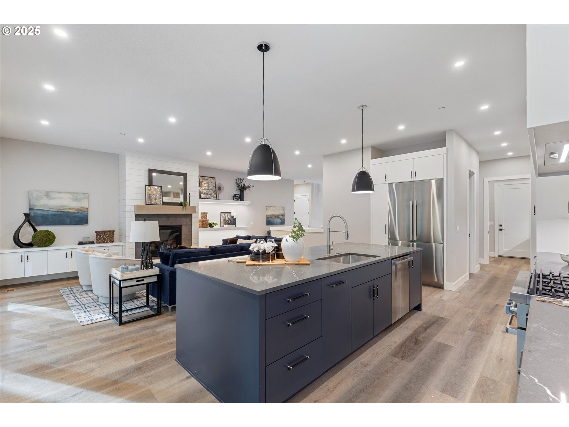 CannonBeach, Oregon, 97110, United States, 4 Bedrooms Bedrooms, ,4 BathroomsBathrooms,Residential,For Sale,2003076