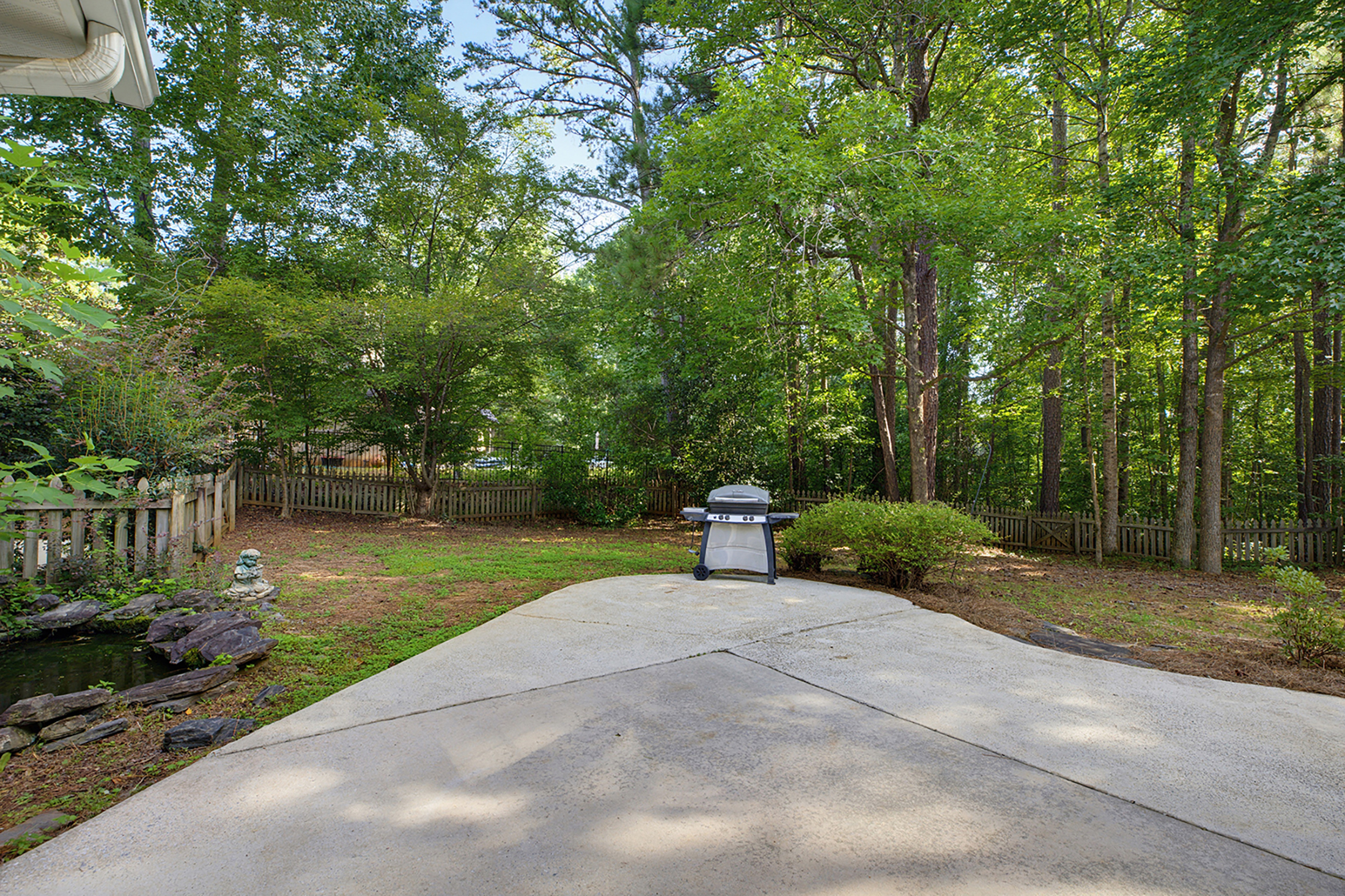  Well-Maintained Home in Prime Newnan Location - 物件實景