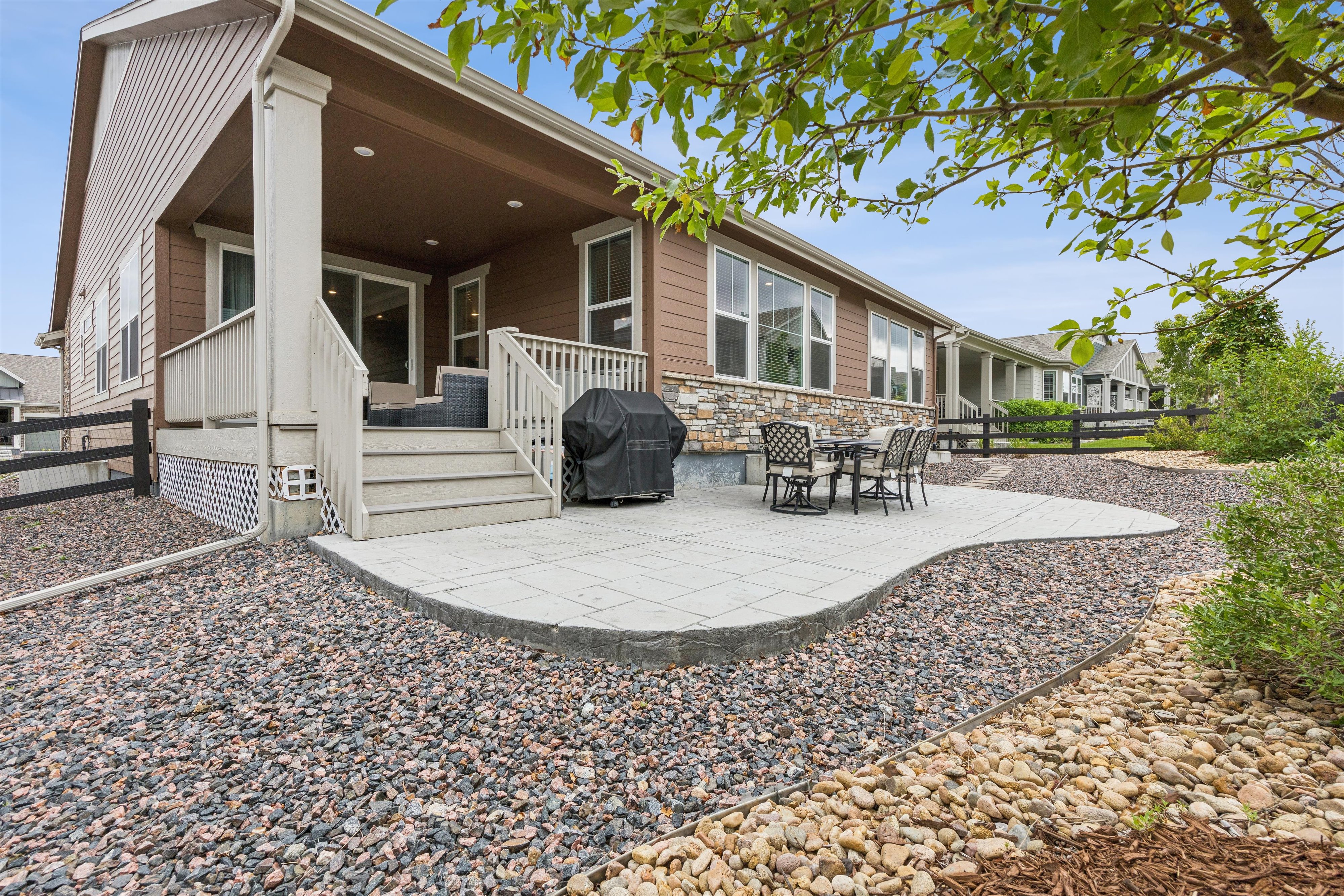  Exceptional Ranch-Style Residence - 物件實景