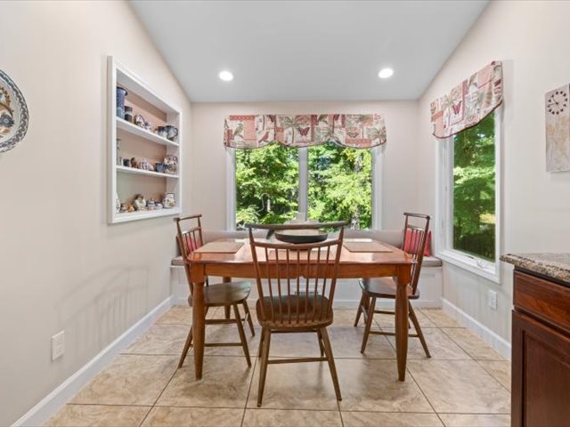 Fort Mill, South Carolina, 29708, United States, 4 Bedrooms Bedrooms, ,3 BathroomsBathrooms,Residential,For Sale,1977828