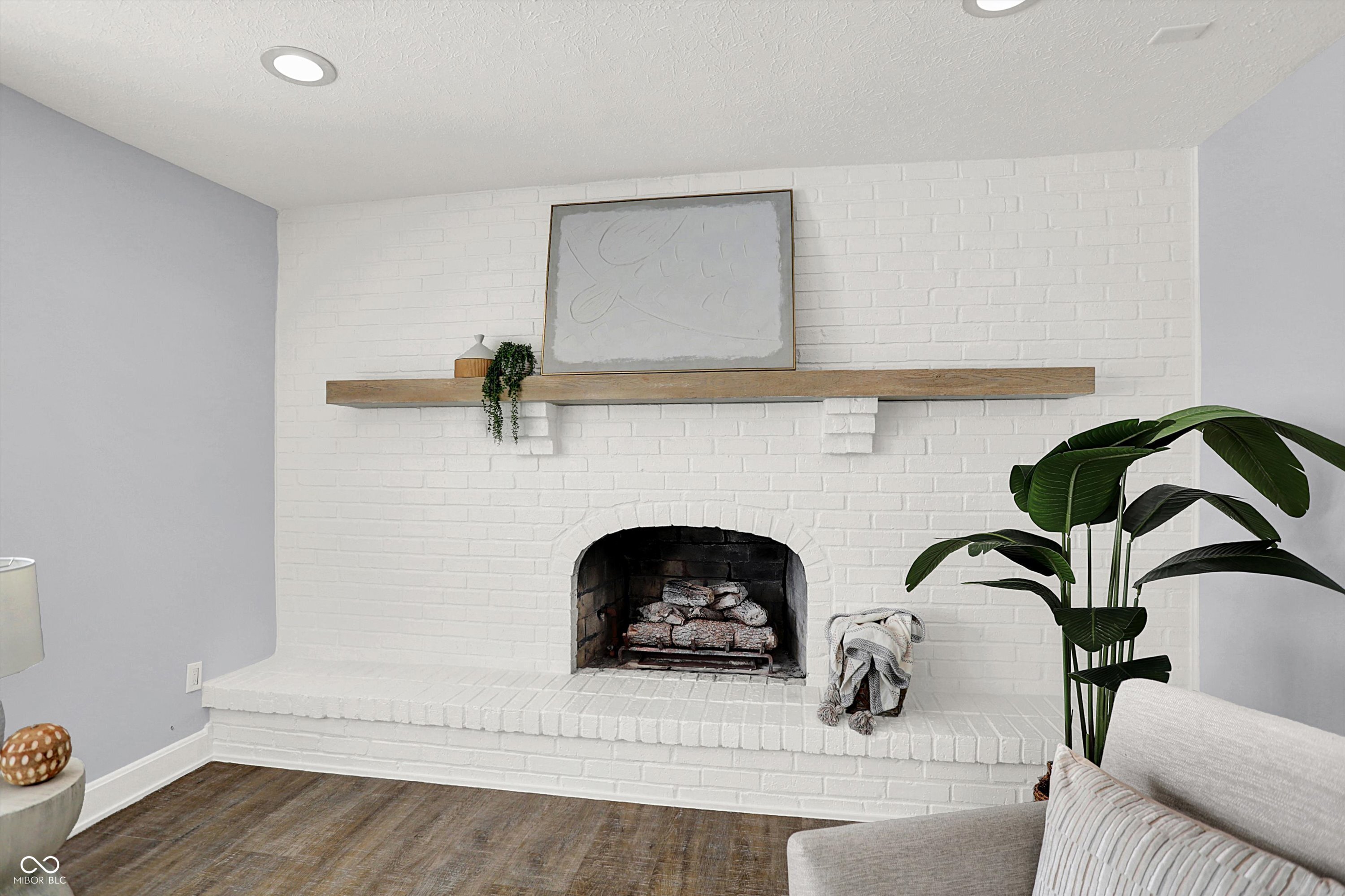 Zionsville, Indiana, 46077, United States, 3 Bedrooms Bedrooms, ,2 BathroomsBathrooms,Residential,For Sale,2001514