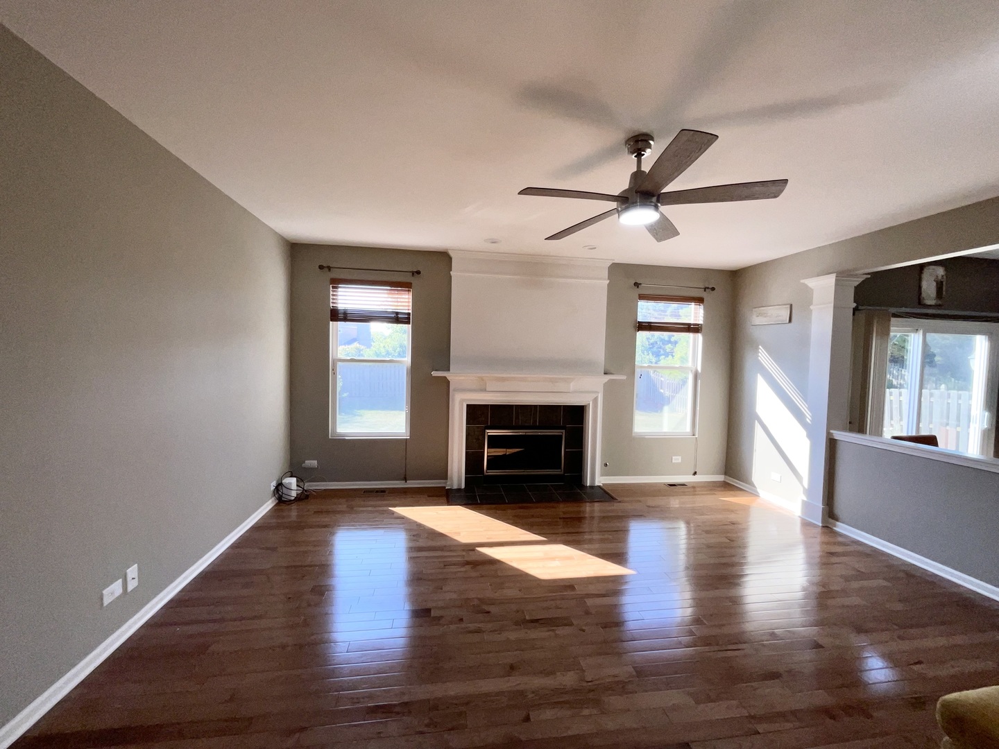 Bolingbrook, Illinois, 60490, United States, 4 Bedrooms Bedrooms, ,3 BathroomsBathrooms,Residential,For Sale,1958387