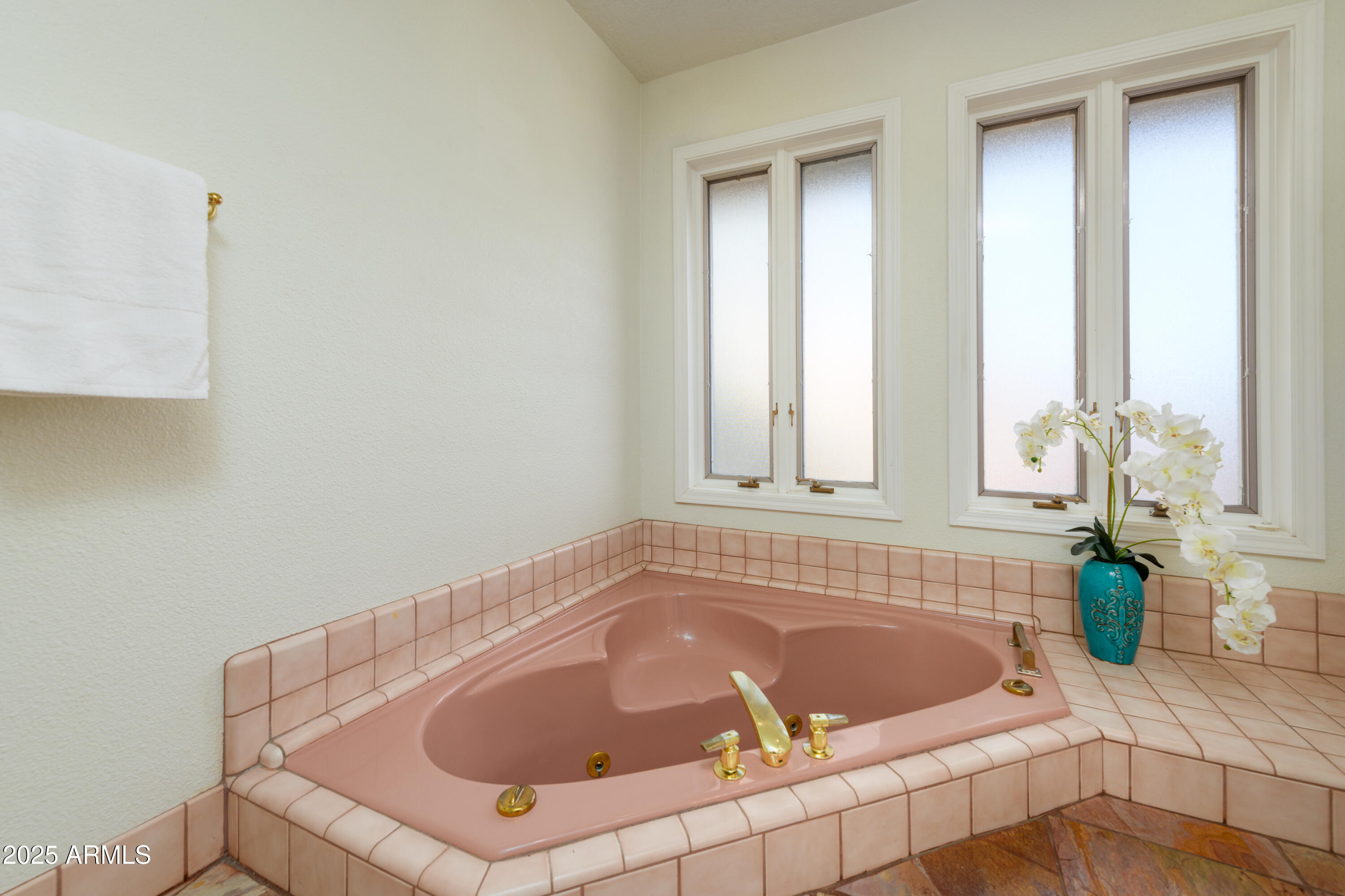 Sedona, Arizona, 86351, United States, 3 Bedrooms Bedrooms, ,4 BathroomsBathrooms,Residential,For Sale,2003507