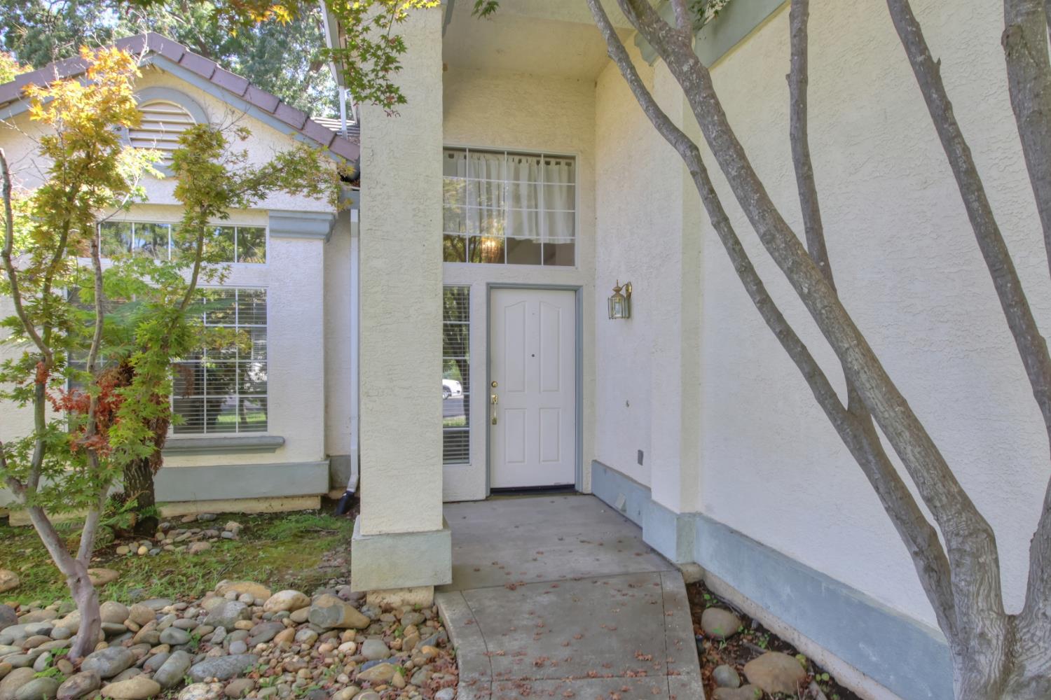 Folsom, California, 95630, United States, 4 Bedrooms Bedrooms, ,3 BathroomsBathrooms,Residential,For Sale,1926196
