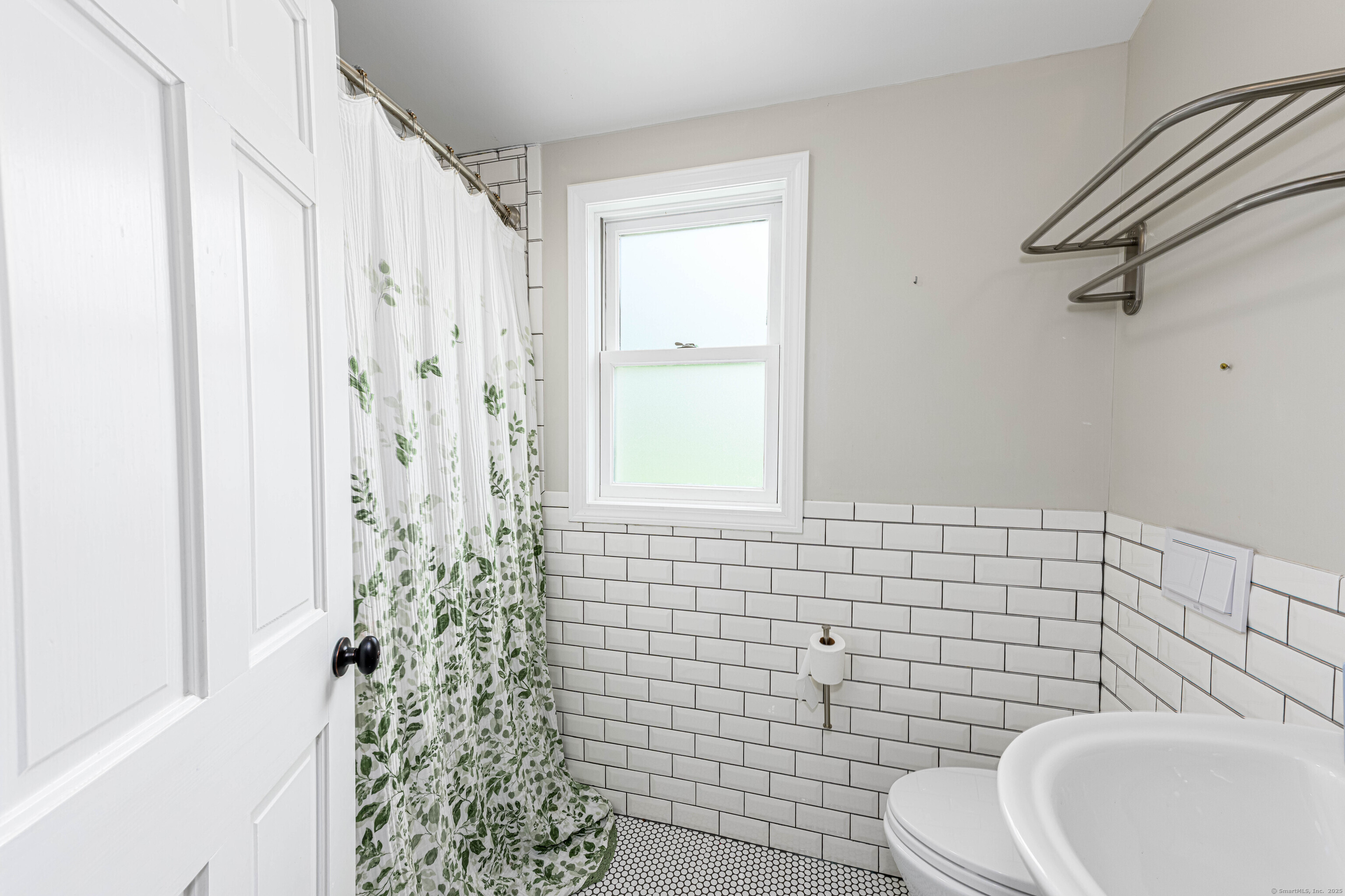 Bethany, Connecticut, 06524, United States, 4 Bedrooms Bedrooms, ,4 BathroomsBathrooms,Residential,For Sale,1911877
