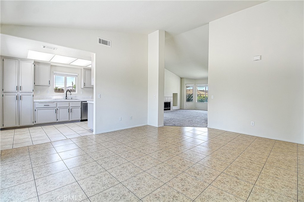 19364 Summerwind Trail, Perris, California, 92570, United States, 4 Bedrooms Bedrooms, ,2 BathroomsBathrooms,Residential,For Sale,19364 Summerwind Trail,1618757