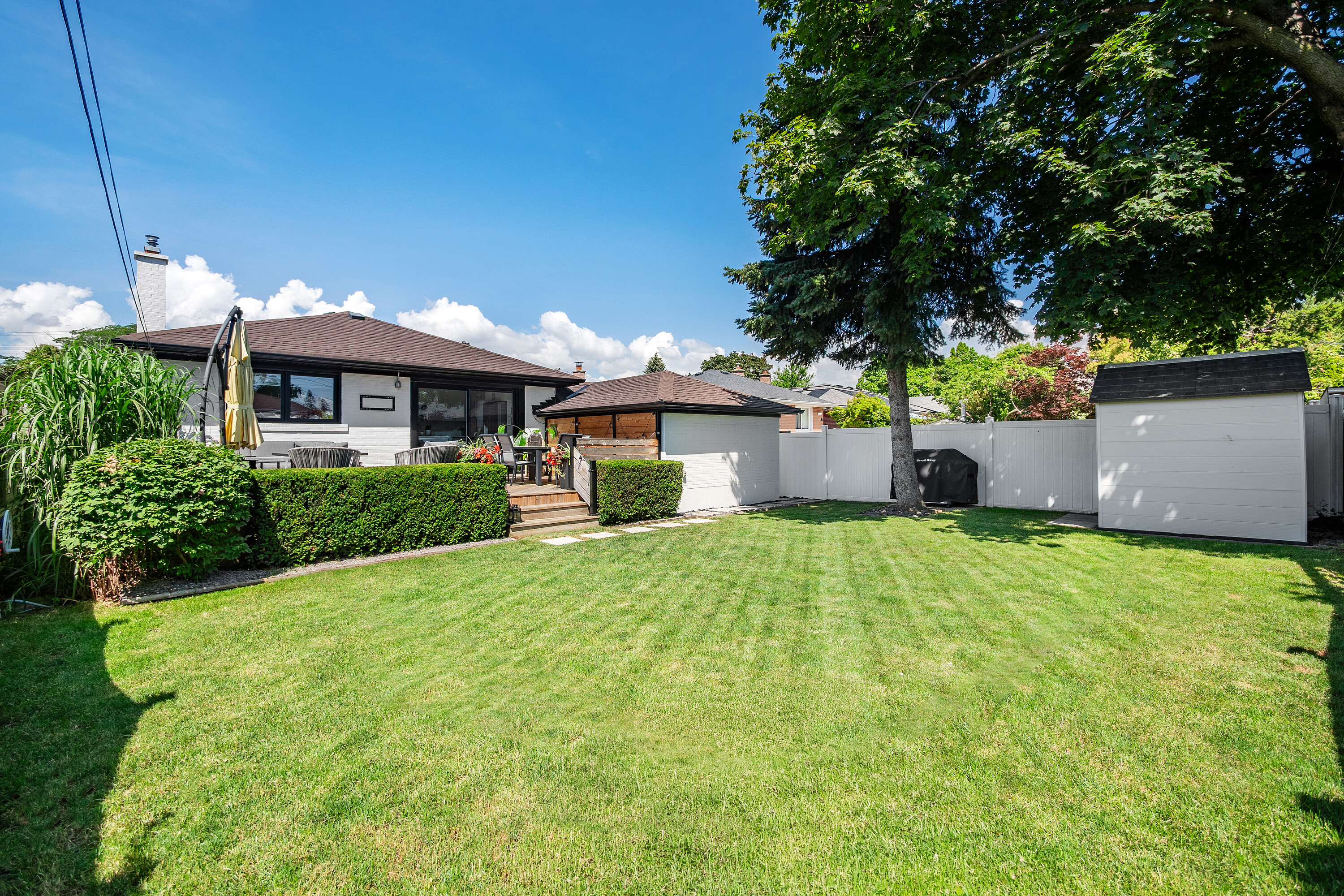  Exceptional Eringate Home - 物件實景