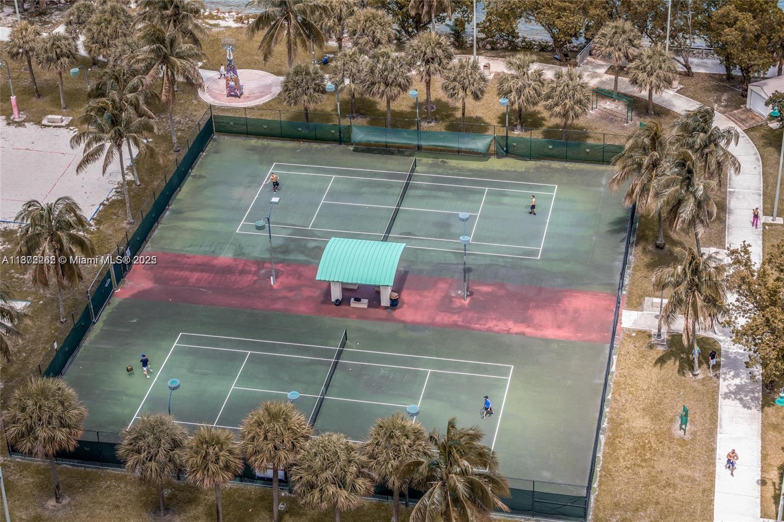 Miami, Florida, 33132, United States, 2 Bedrooms Bedrooms, ,2 BathroomsBathrooms,Residential,For Sale,1940713