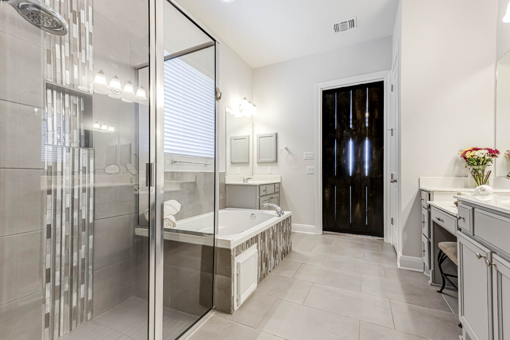 Cibolo, Texas, 78108, United States, 5 Bedrooms Bedrooms, ,4 BathroomsBathrooms,Residential,For Sale,2012398