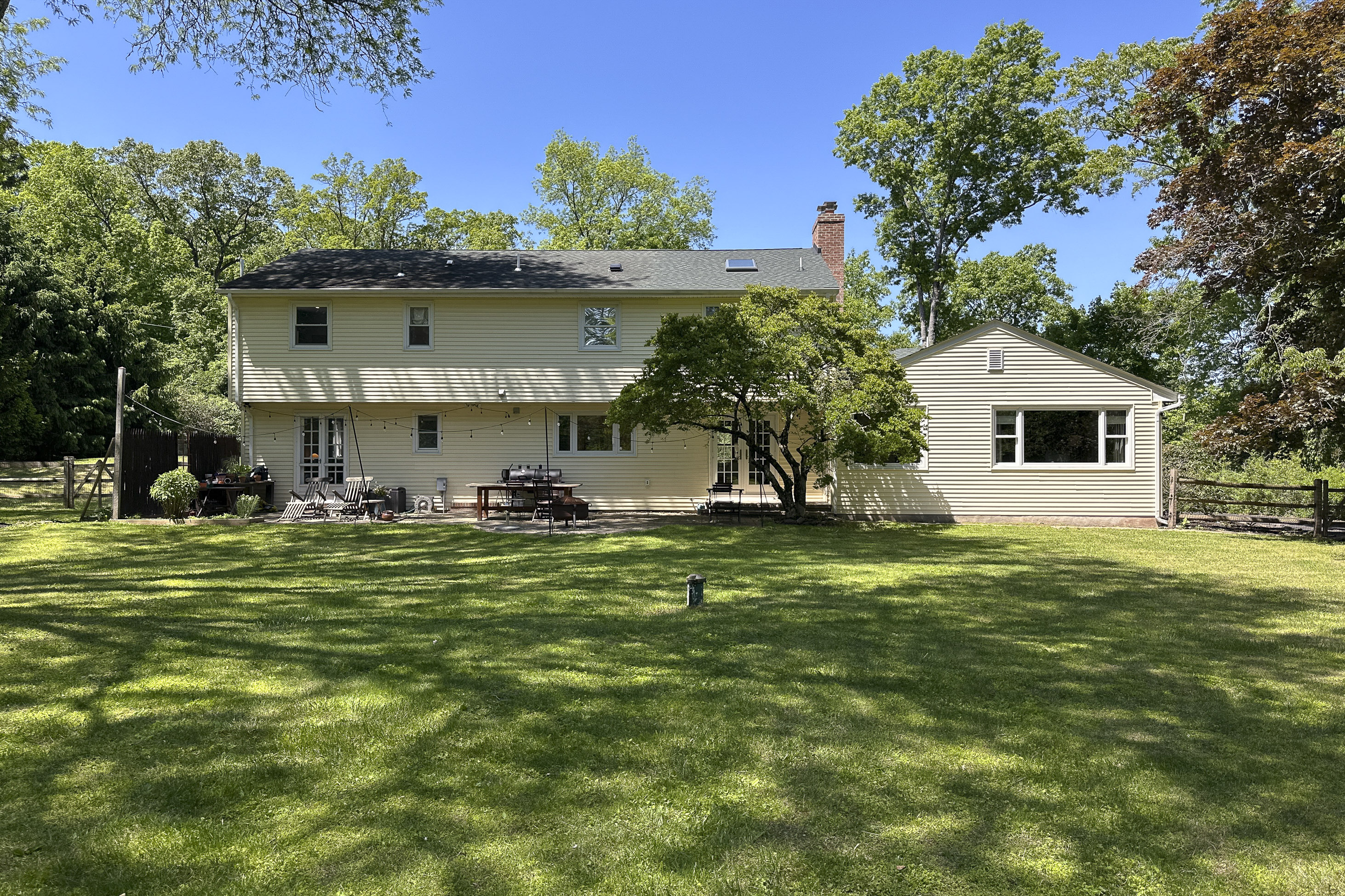  Smart Upgrades and Stylish Spaces Define This Montgomery Township Showstopper - 物件實景