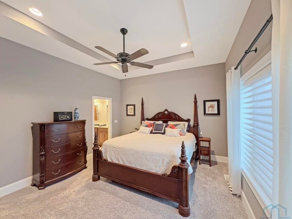 Dakota Dunes, South Dakota, 57049, United States, 5 Bedrooms Bedrooms, ,3 BathroomsBathrooms,Residential,For Sale,2012063