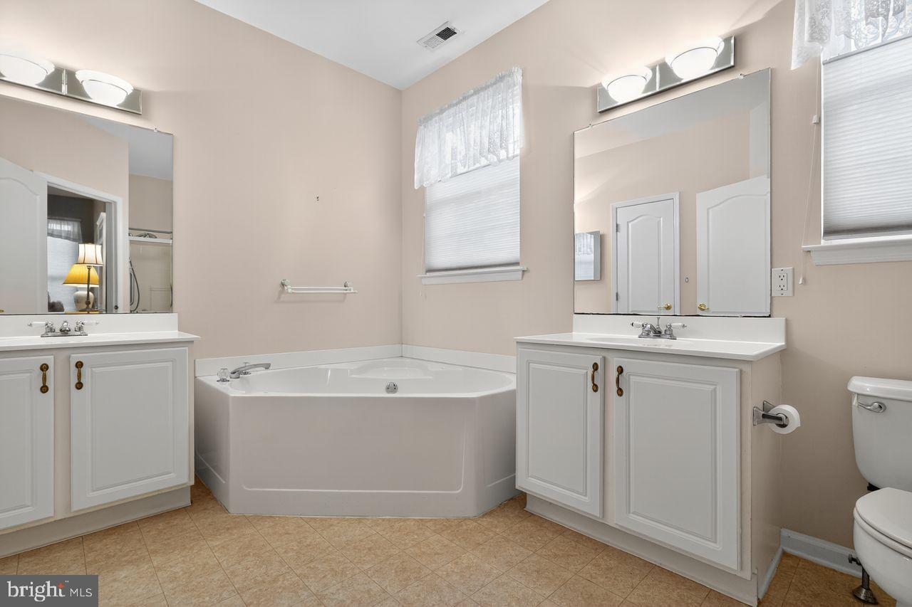 Marlton, New Jersey, 08053, United States, 2 Bedrooms Bedrooms, ,2 BathroomsBathrooms,Residential,For Sale,1994693