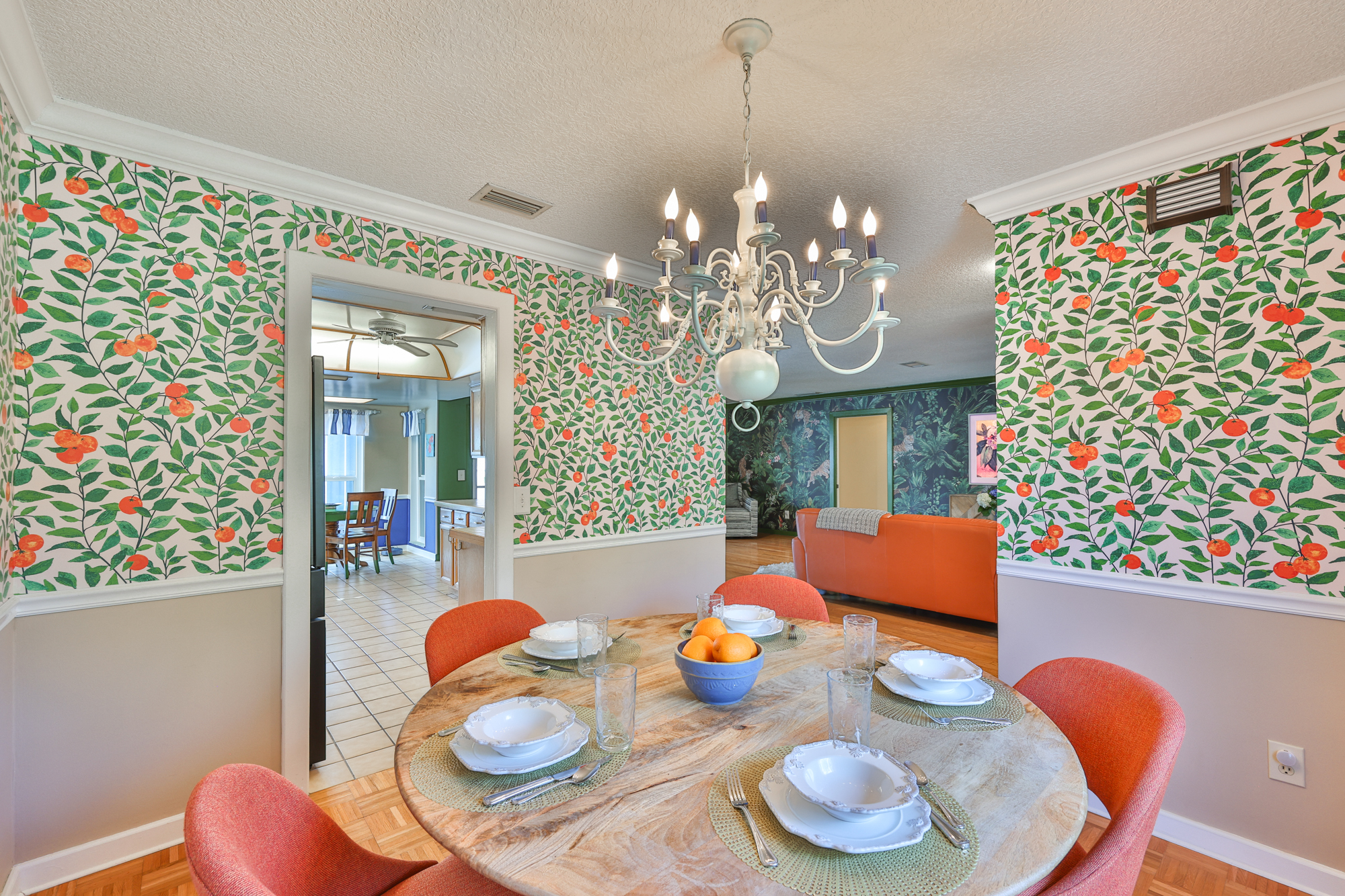 Tampa, Florida, 33613, United States, 3 Bedrooms Bedrooms, ,2 BathroomsBathrooms,Residential,For Sale,1981036