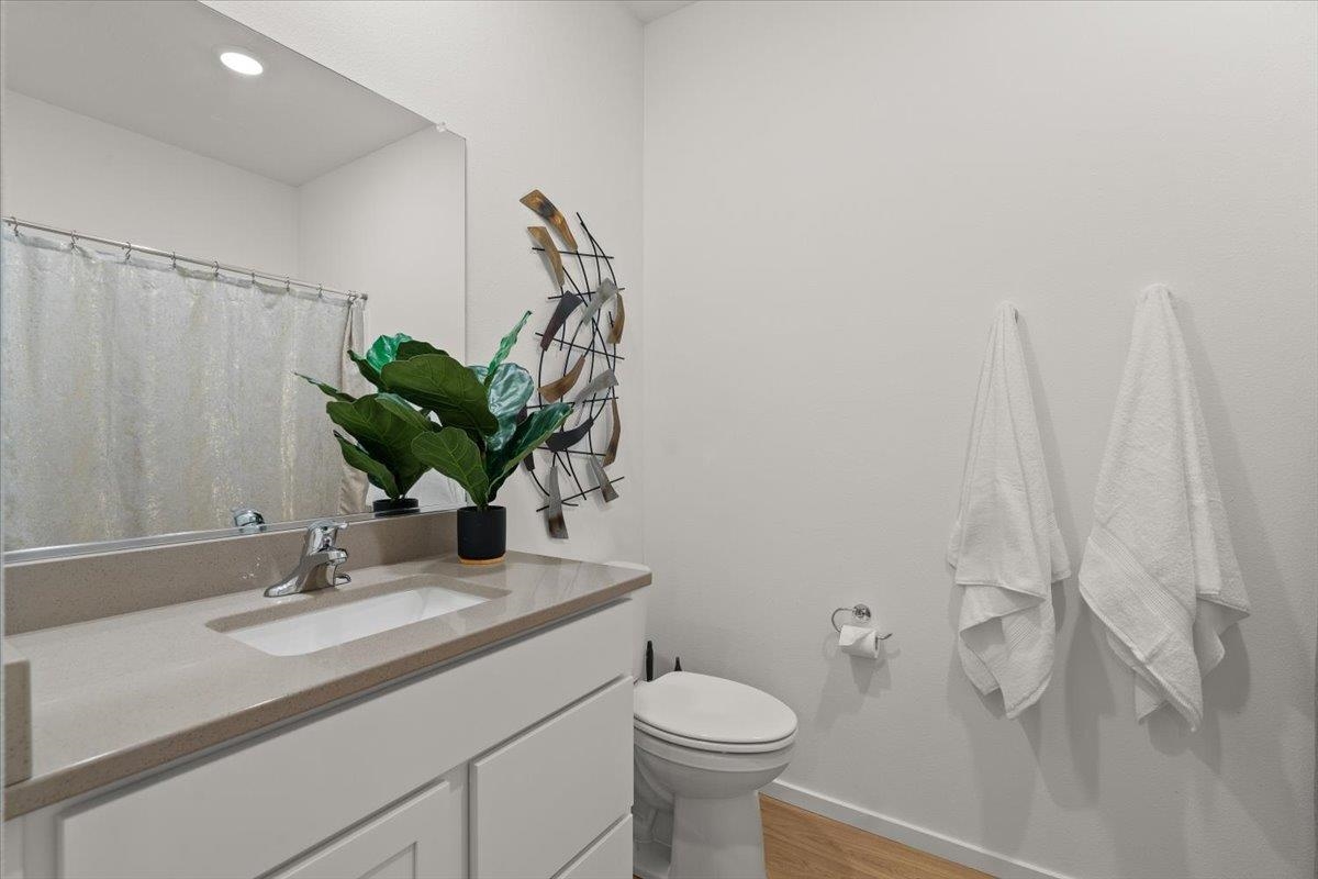 Deer Park, Washington, 99006, United States, 3 Bedrooms Bedrooms, ,2 BathroomsBathrooms,Residential,For Sale,1873845