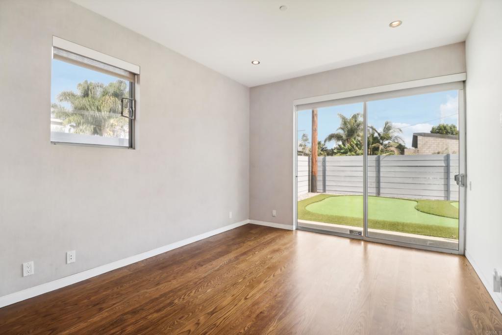 Venice, California, 90291, United States, 4 Bedrooms Bedrooms, ,4 BathroomsBathrooms,Residential,For Sale,1843493
