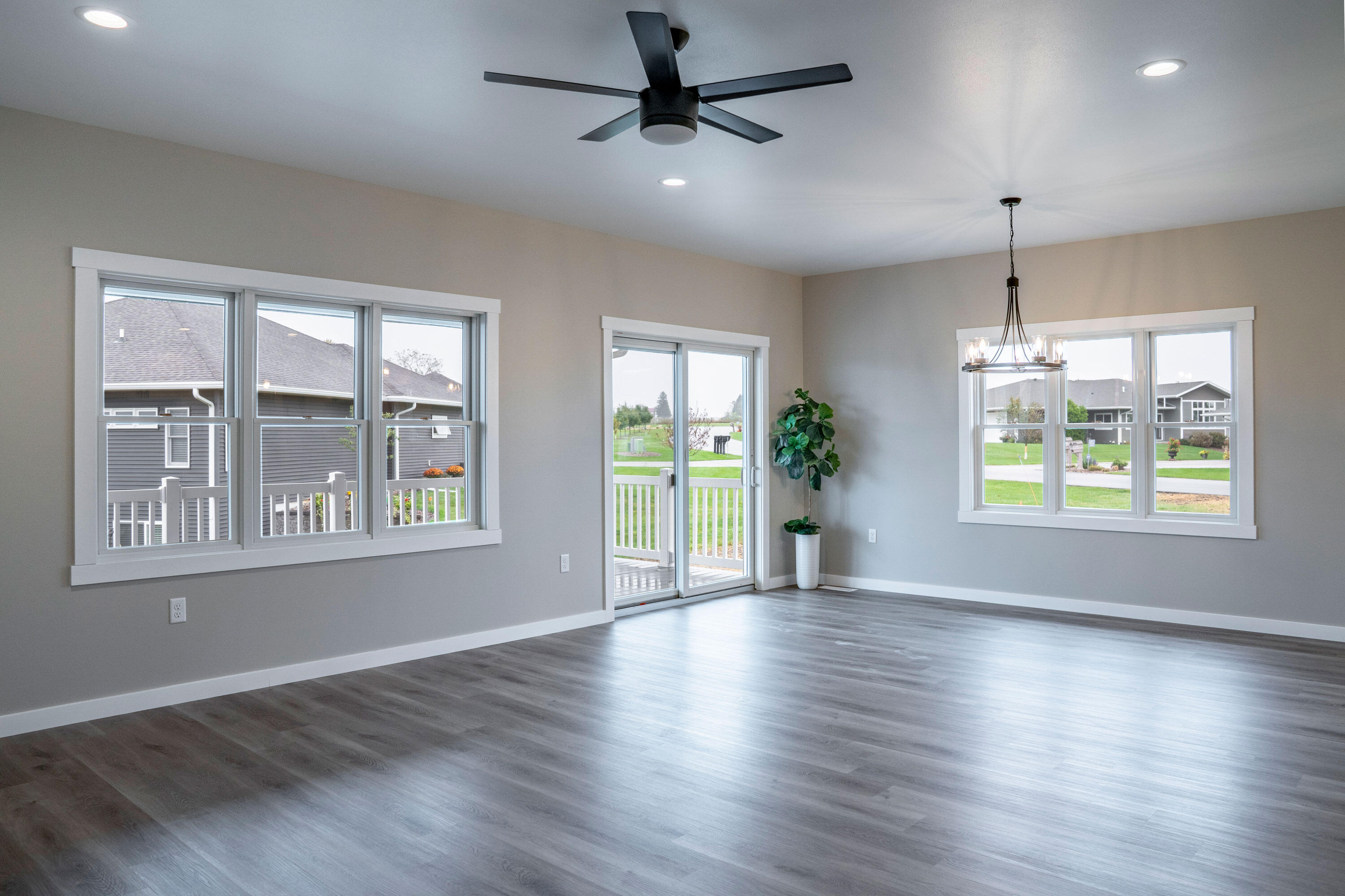 Shelby, Wisconsin, 54601, United States, 3 Bedrooms Bedrooms, ,3 BathroomsBathrooms,Residential,For Sale,1966708