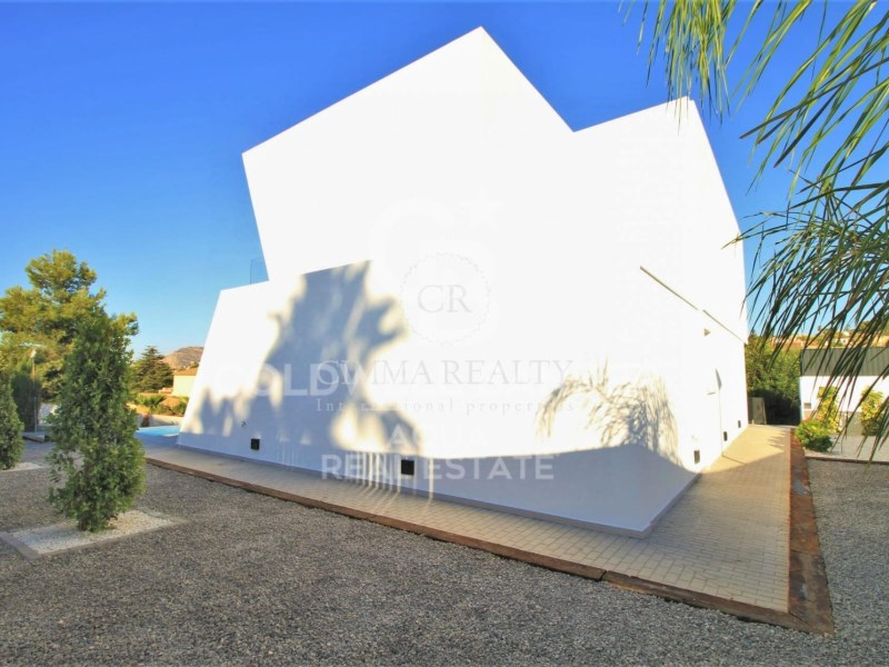 Alicante, Calpe / Calp, Calpe Pueblo Alicante, Cal, Calpe / Calp, Comunidad Valenciana, 03710, ES, 5 Bedrooms Bedrooms, ,5 BathroomsBathrooms,Residential,For Sale,Alicante, Calpe / Calp, Calpe Pueblo Alicante, Cal,1621624