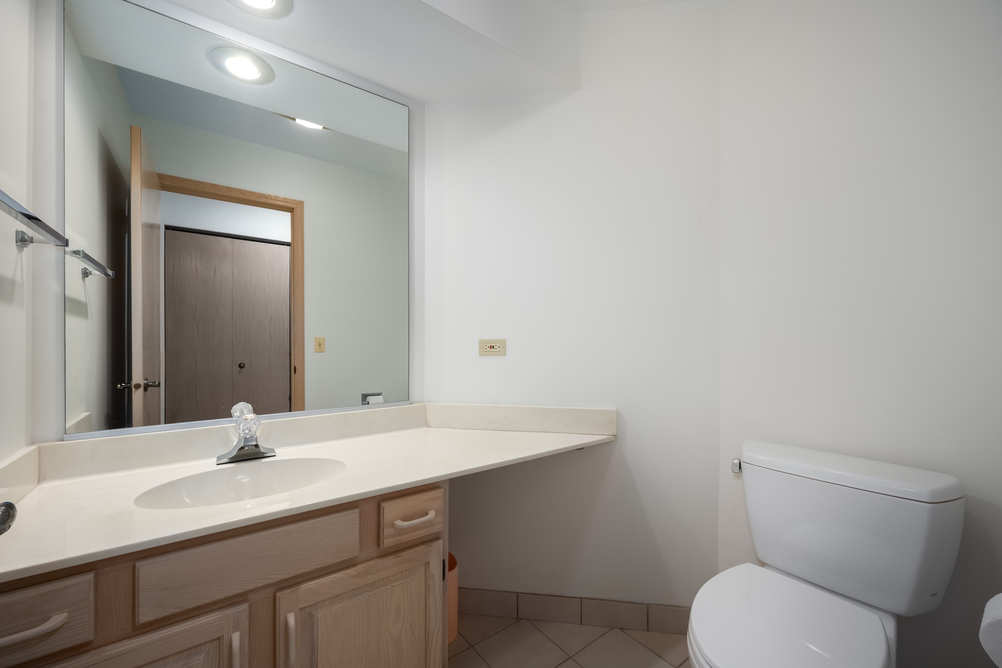  Two-Story Townhome in the Winchester Lane Subdivision of Northbrook - 物件實景