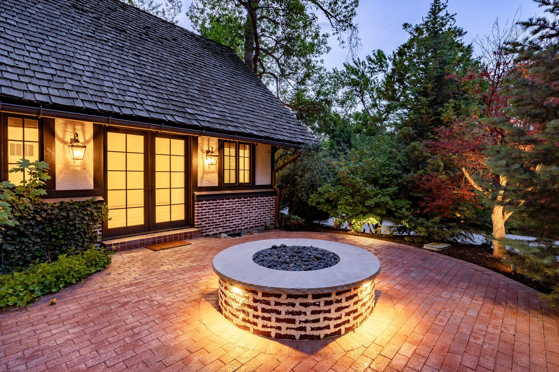  Stunning Tudor Estate in Premier Walker Lane Neighborhood - 物件實景