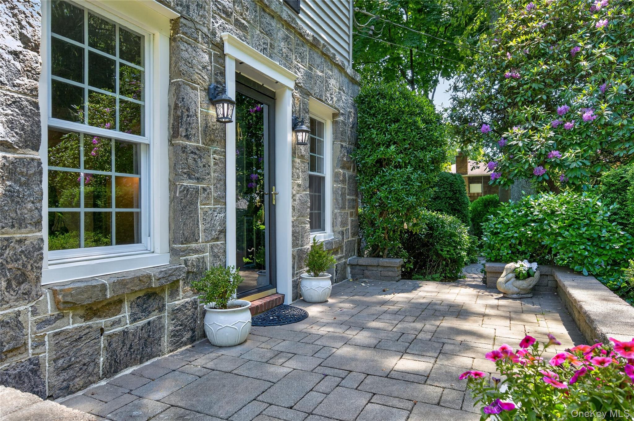  136 Lodge Avenue, Huntington Station, NY, 11746 - 物件實景