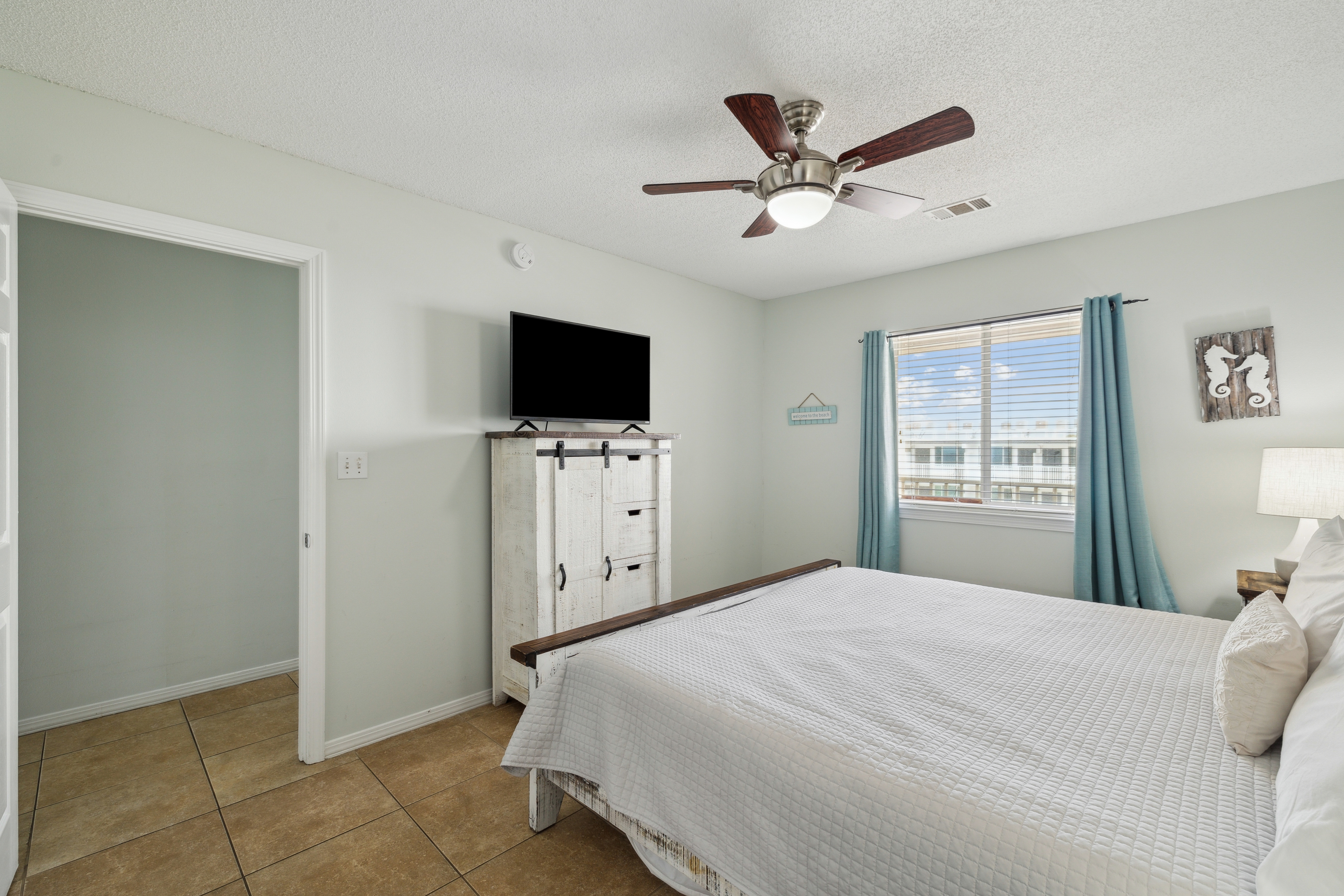  Gulf-Front Condo In Low-Density Building With Uncrowded Beach Access - 物件實景
