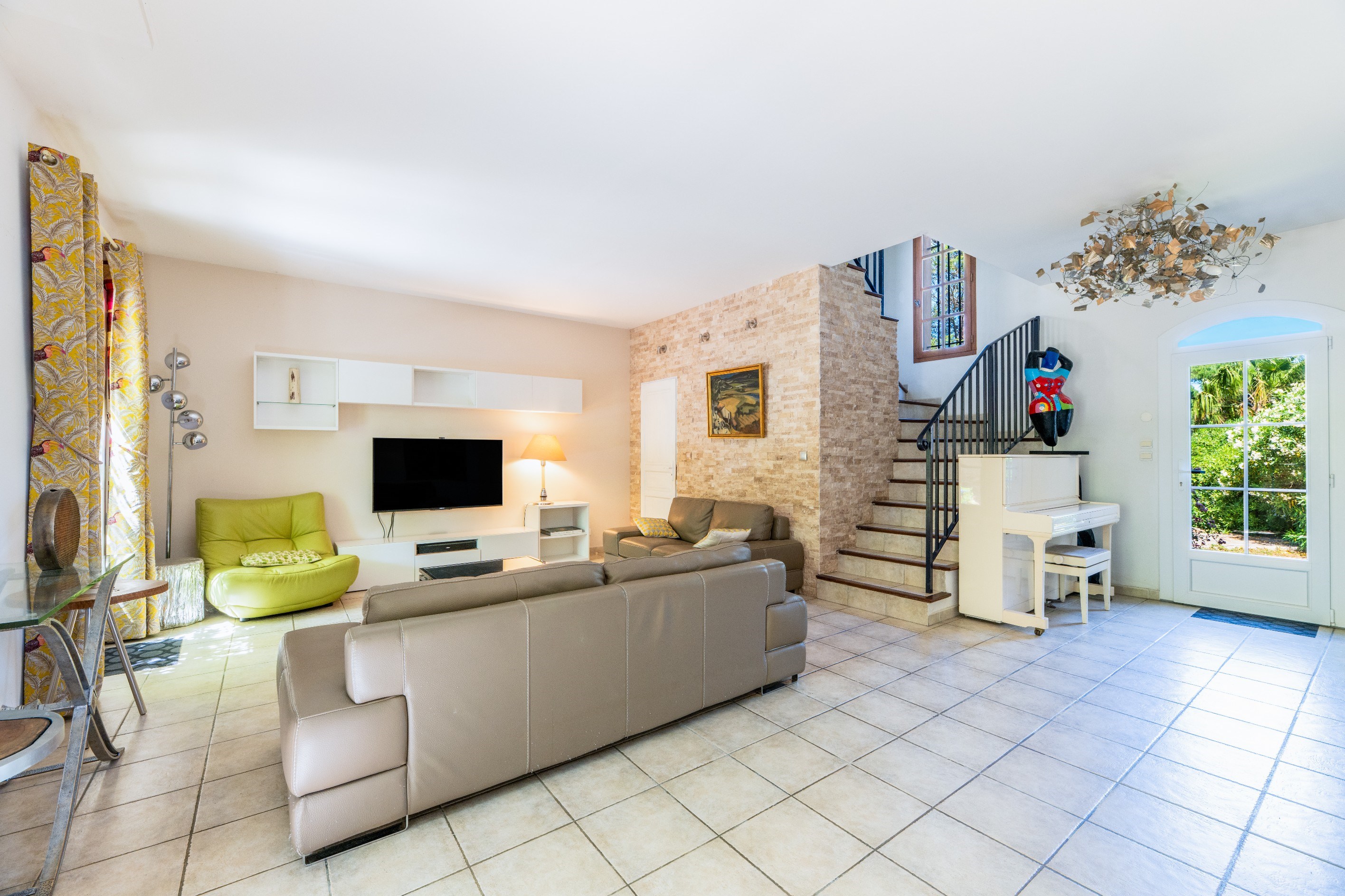  Provençal villa with pool in private estate near Saint-Tropez and Pampelonne be… - 物件實景