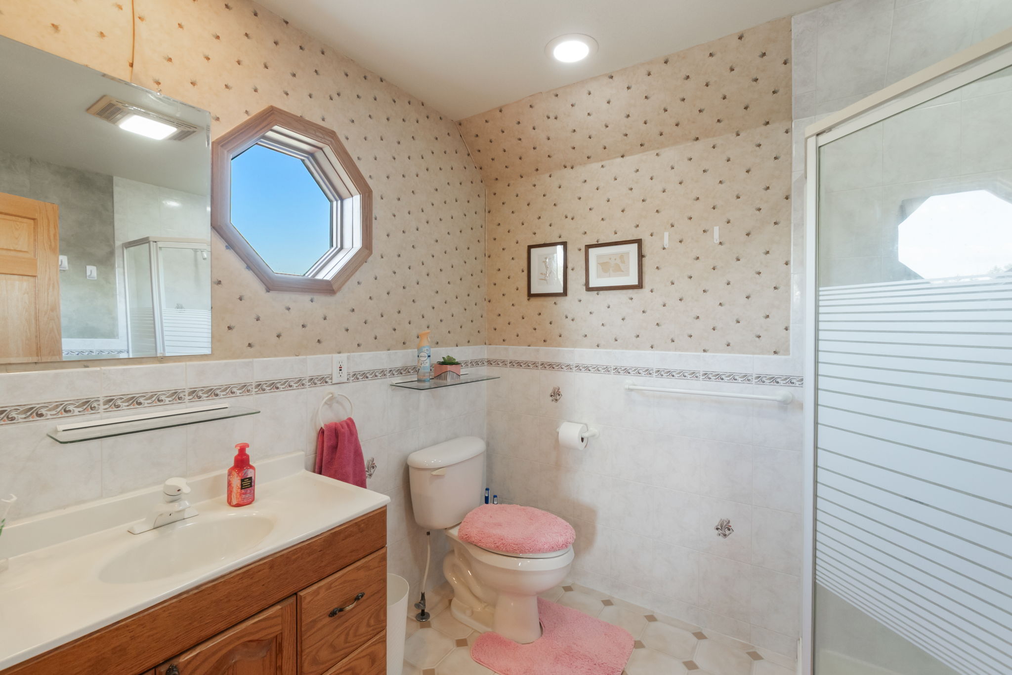 Mitchell, Iowa, 50461, United States, 4 Bedrooms Bedrooms, ,4 BathroomsBathrooms,Residential,For Sale,1923505