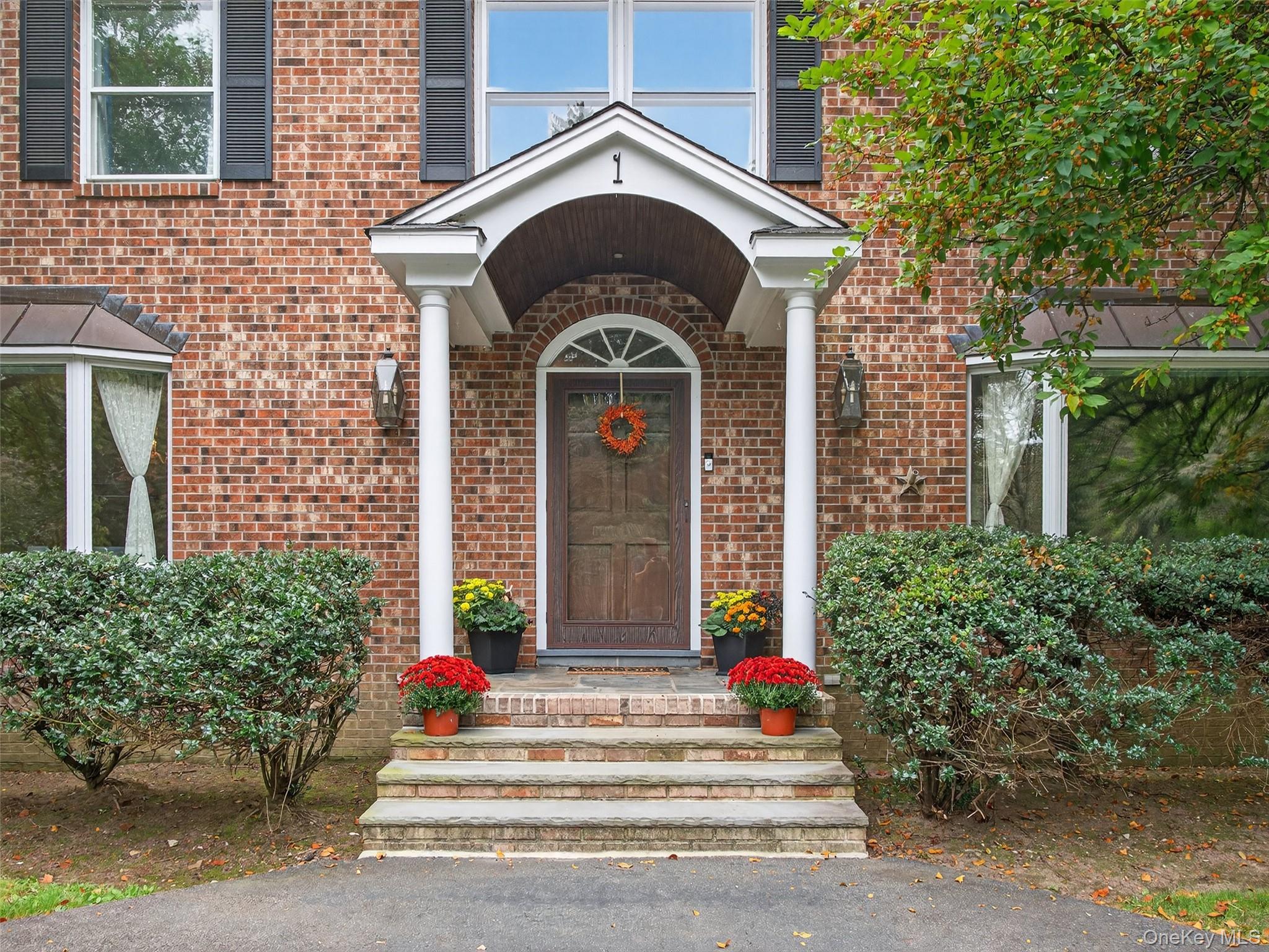 Montebello, New York, 10901, United States, 5 Bedrooms Bedrooms, ,4 BathroomsBathrooms,Residential,For Sale,1987706